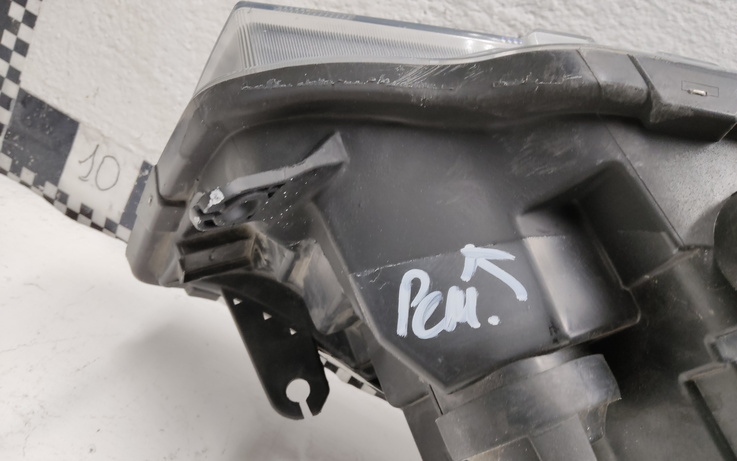 Фара передняя левая Chery Tiggo 4 Pro галоген линза