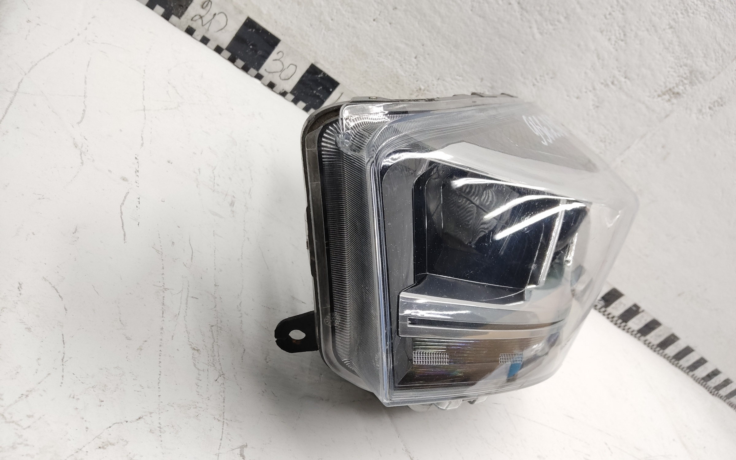 Фара передняя левая Chery Tiggo 4 Pro галоген линза