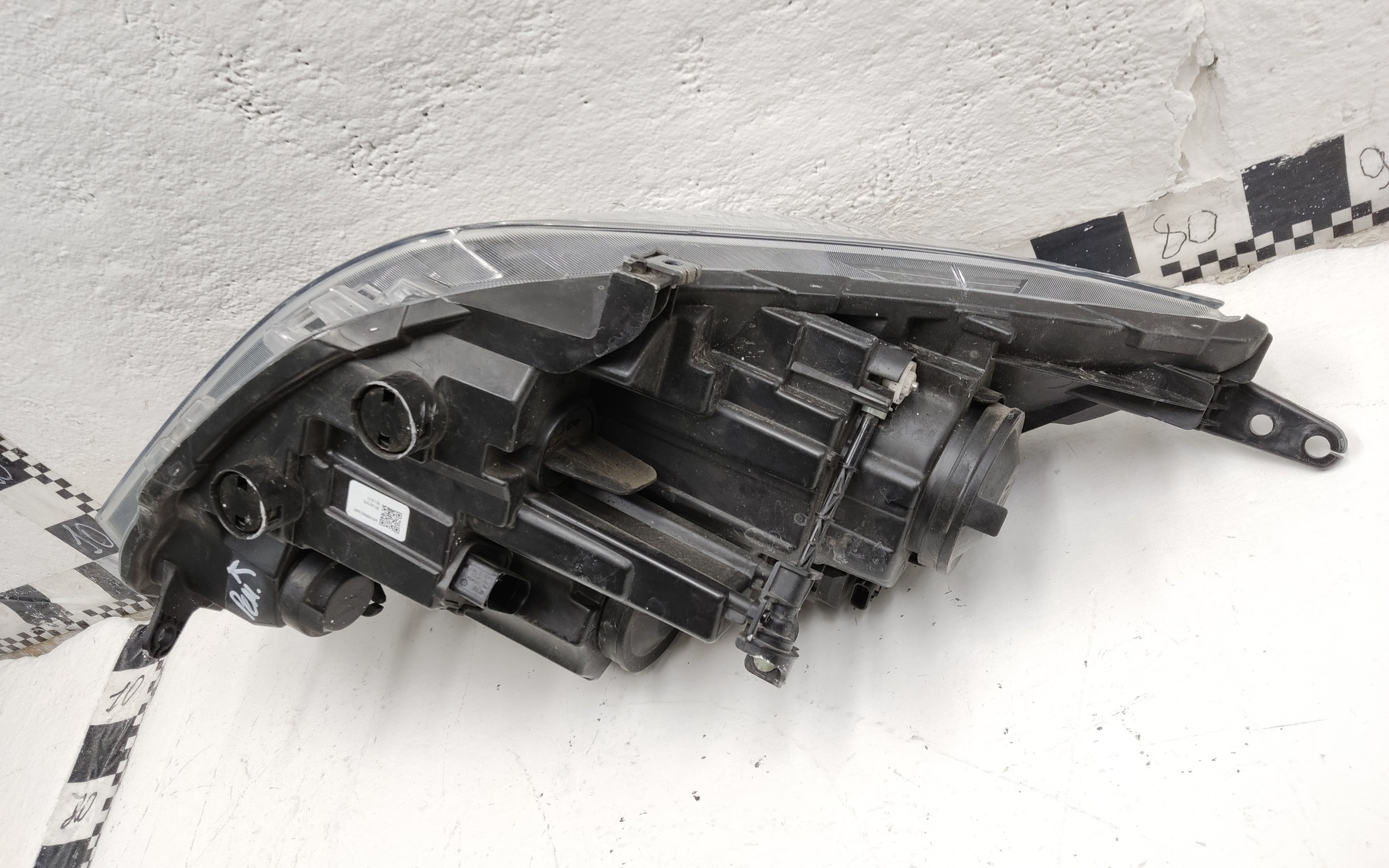 Фара передняя левая Chery Tiggo 4 Pro галоген линза