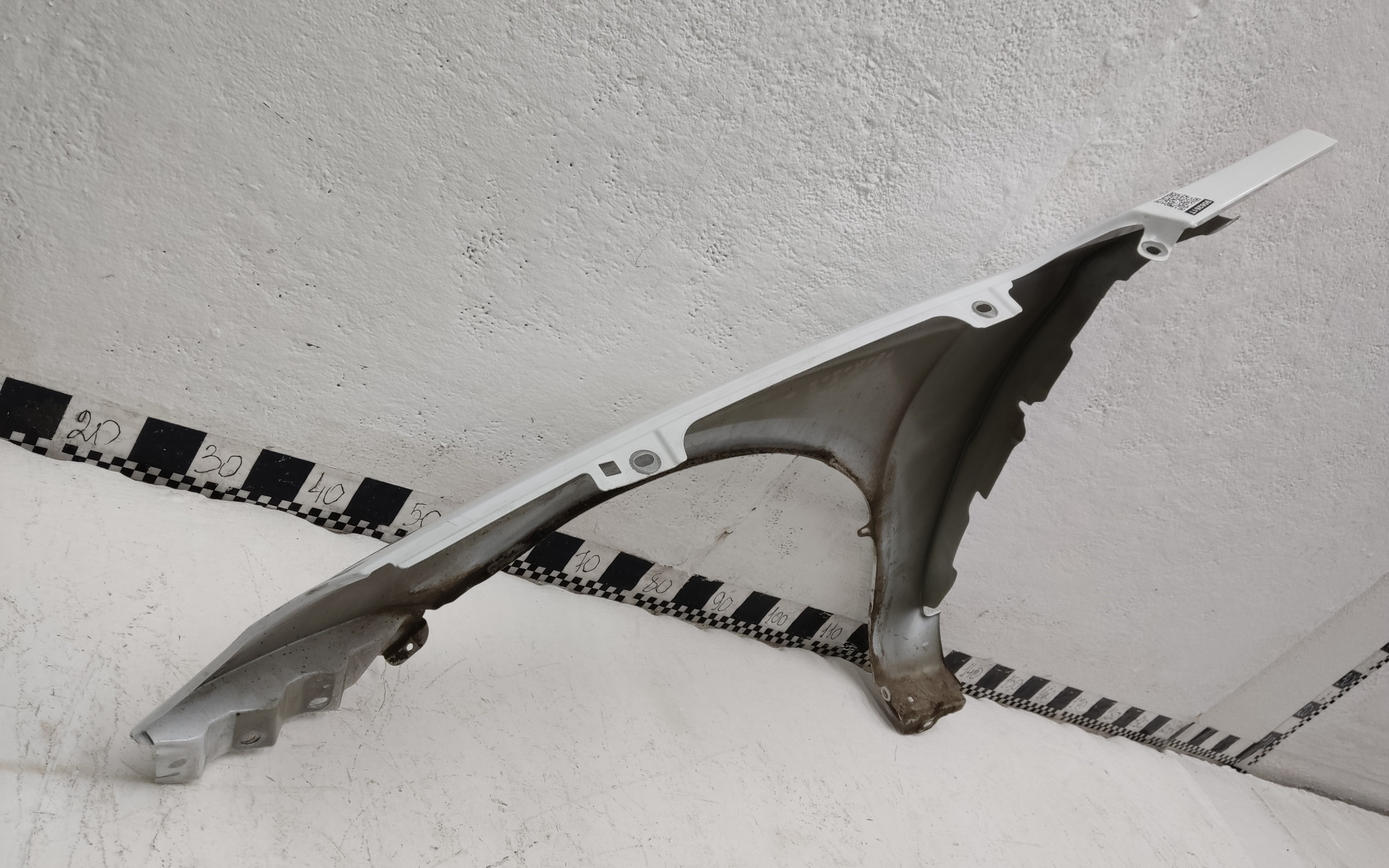 Крыло переднее правое Lada Vesta