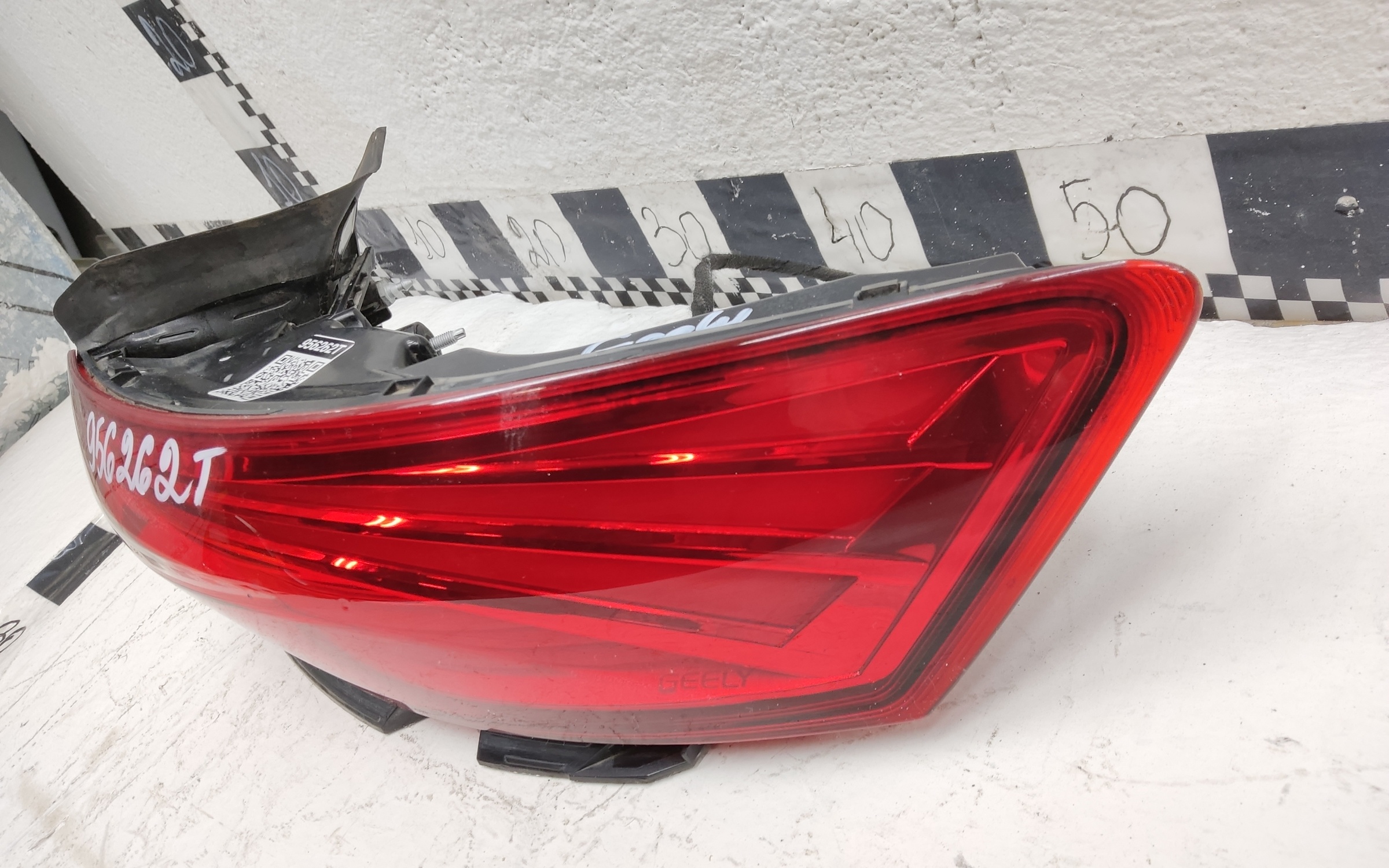 Фонарь задний правый наружный Geely Tugella LED