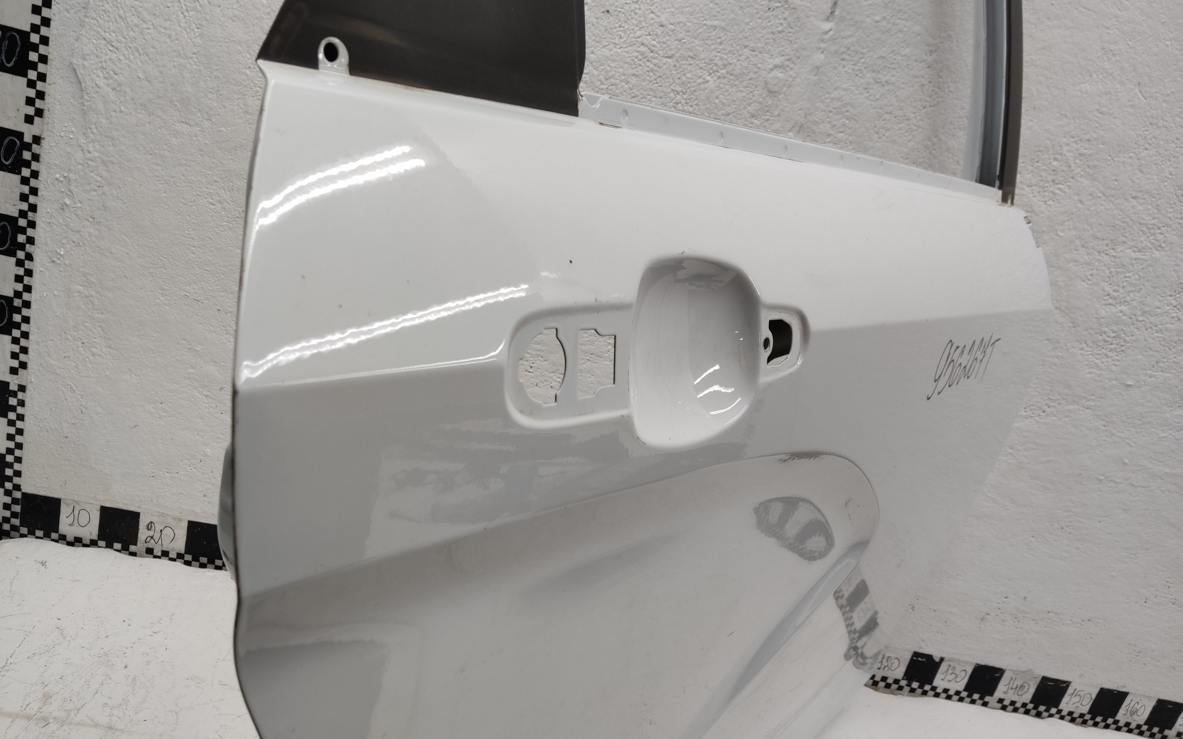 Дверь задняя правая Lada Vesta Sedan