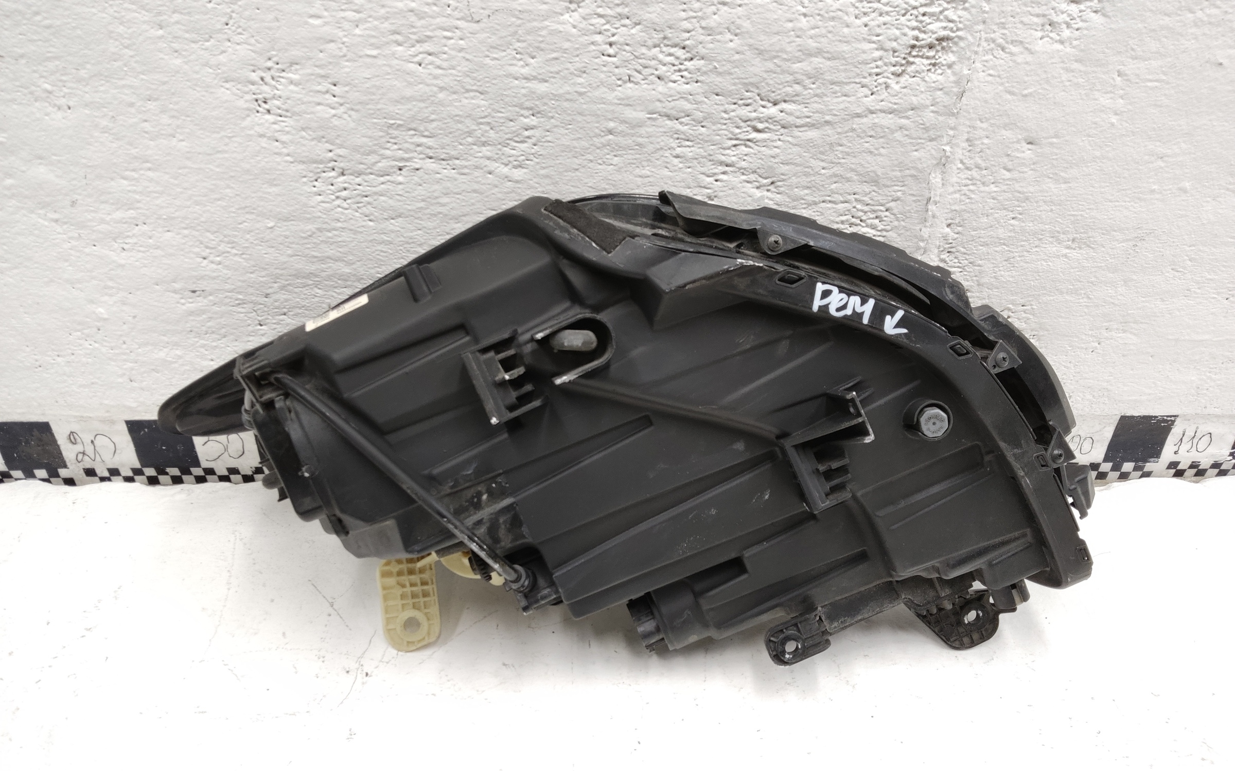 Фара передняя правая Hyundai Sonata 8 LED