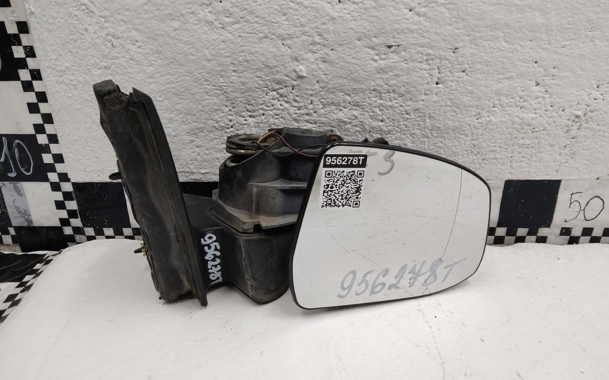 Зеркало правое Ford Focus 3 8 контактов