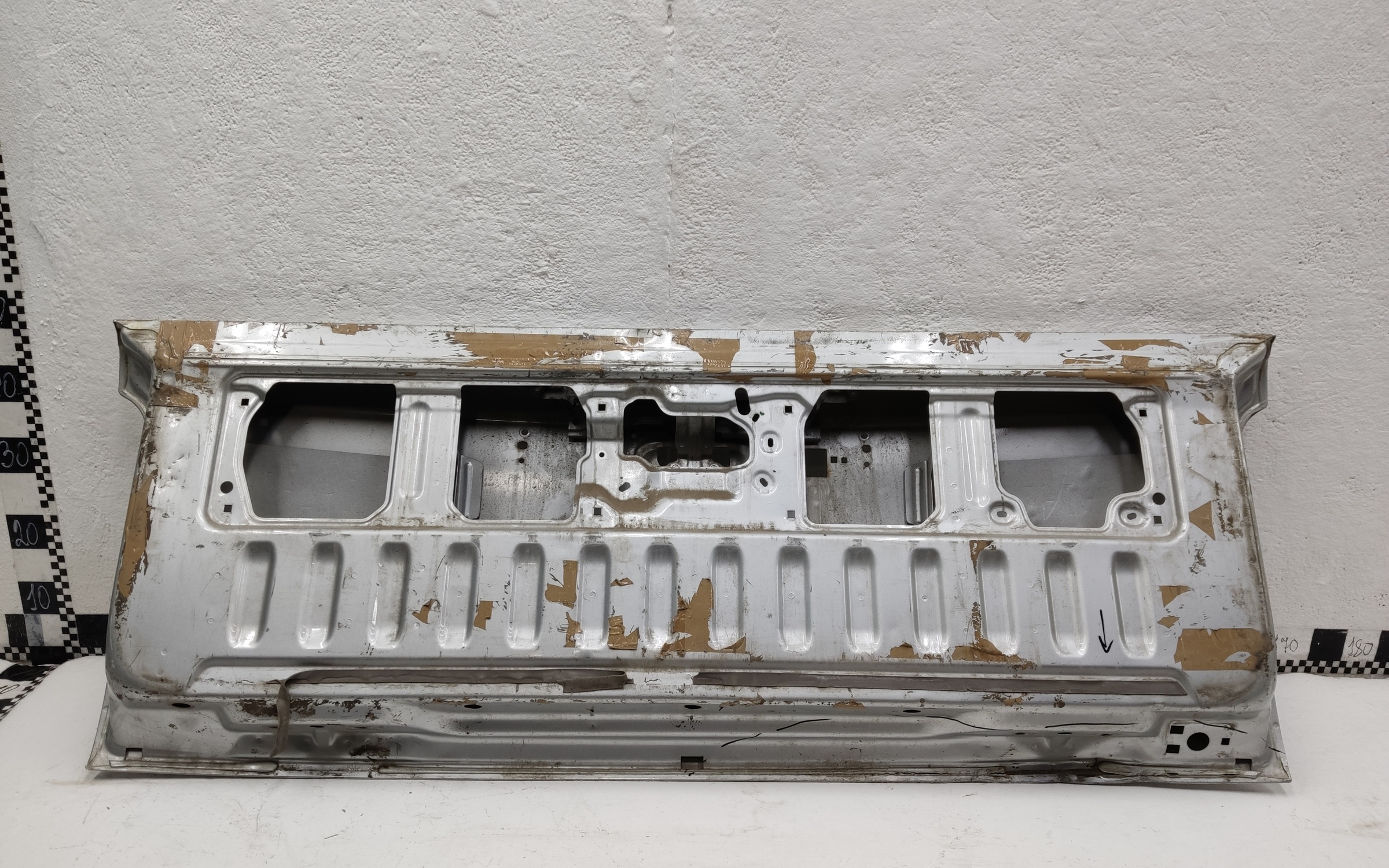 Борт задний откидной Mitsubishi L200 5 под камеру