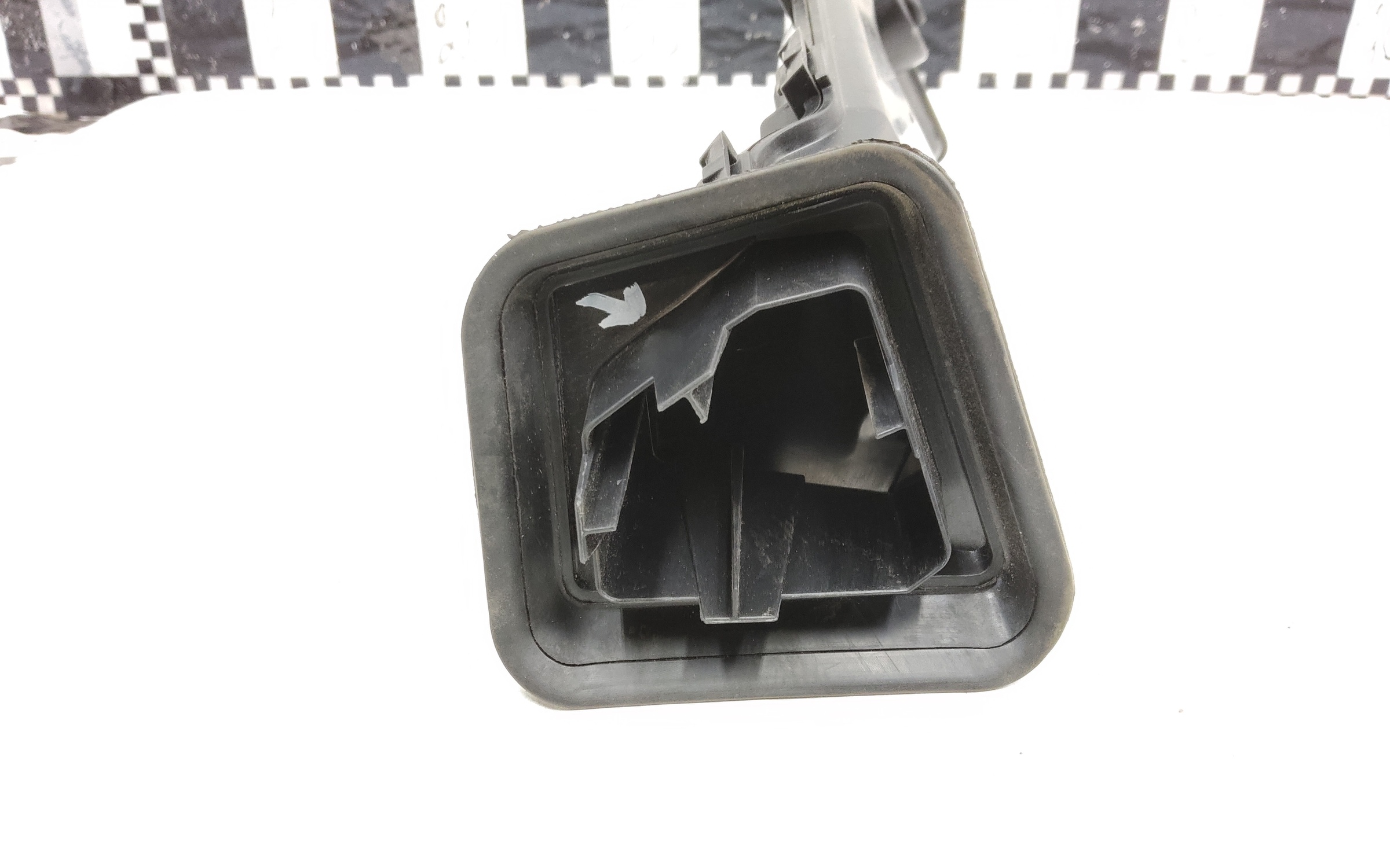 Водосток лобового стекла левый Mercedes-benz GLE-klasse V167