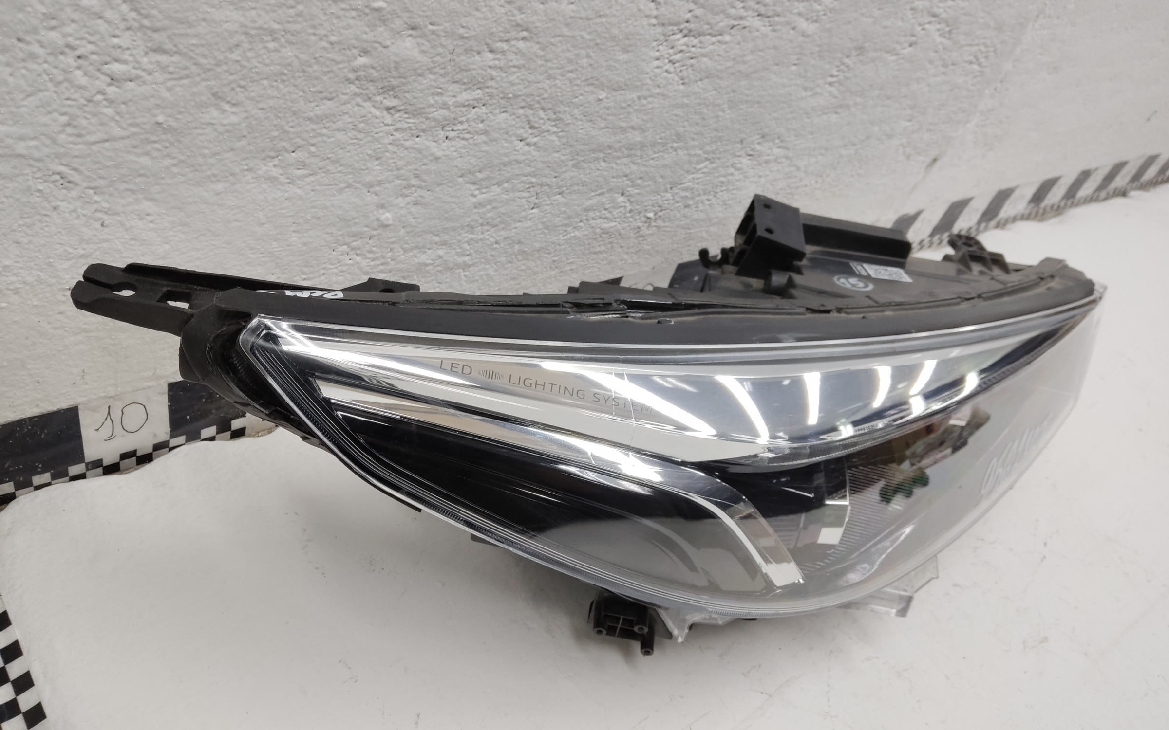 Фара передняя правая Jac J7 LED