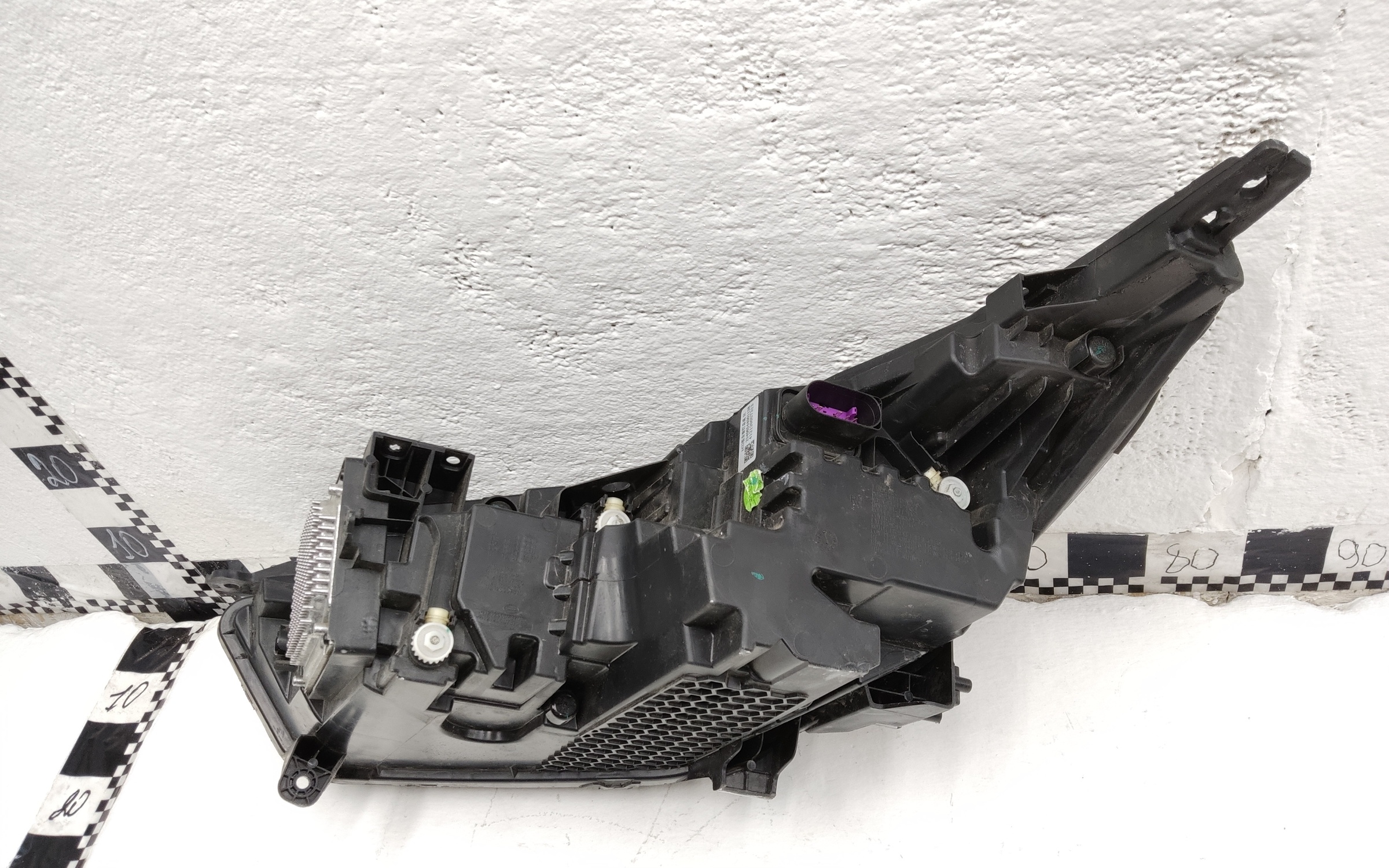 Фара передняя правая Jac J7 LED