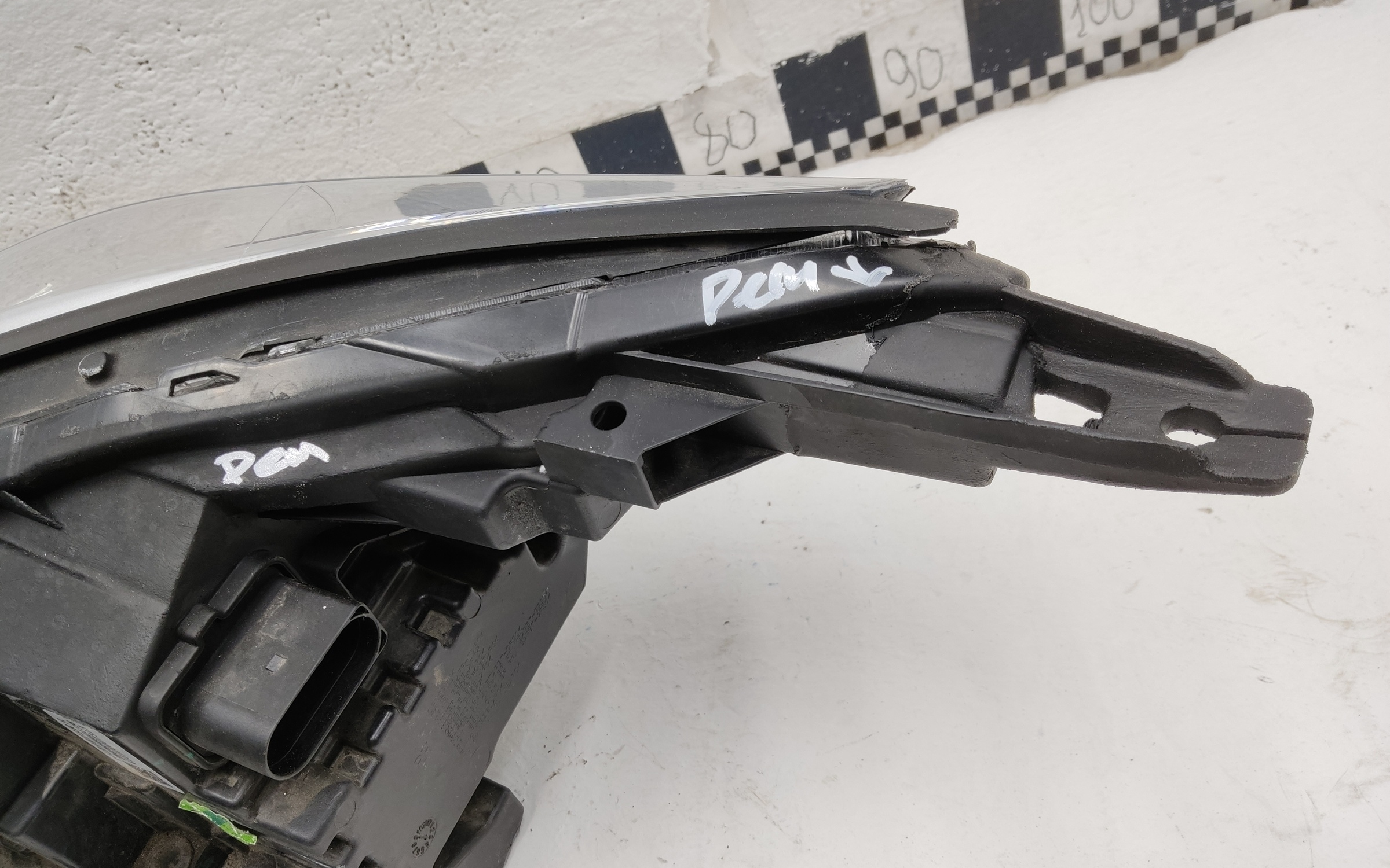 Фара передняя правая Jac J7 LED