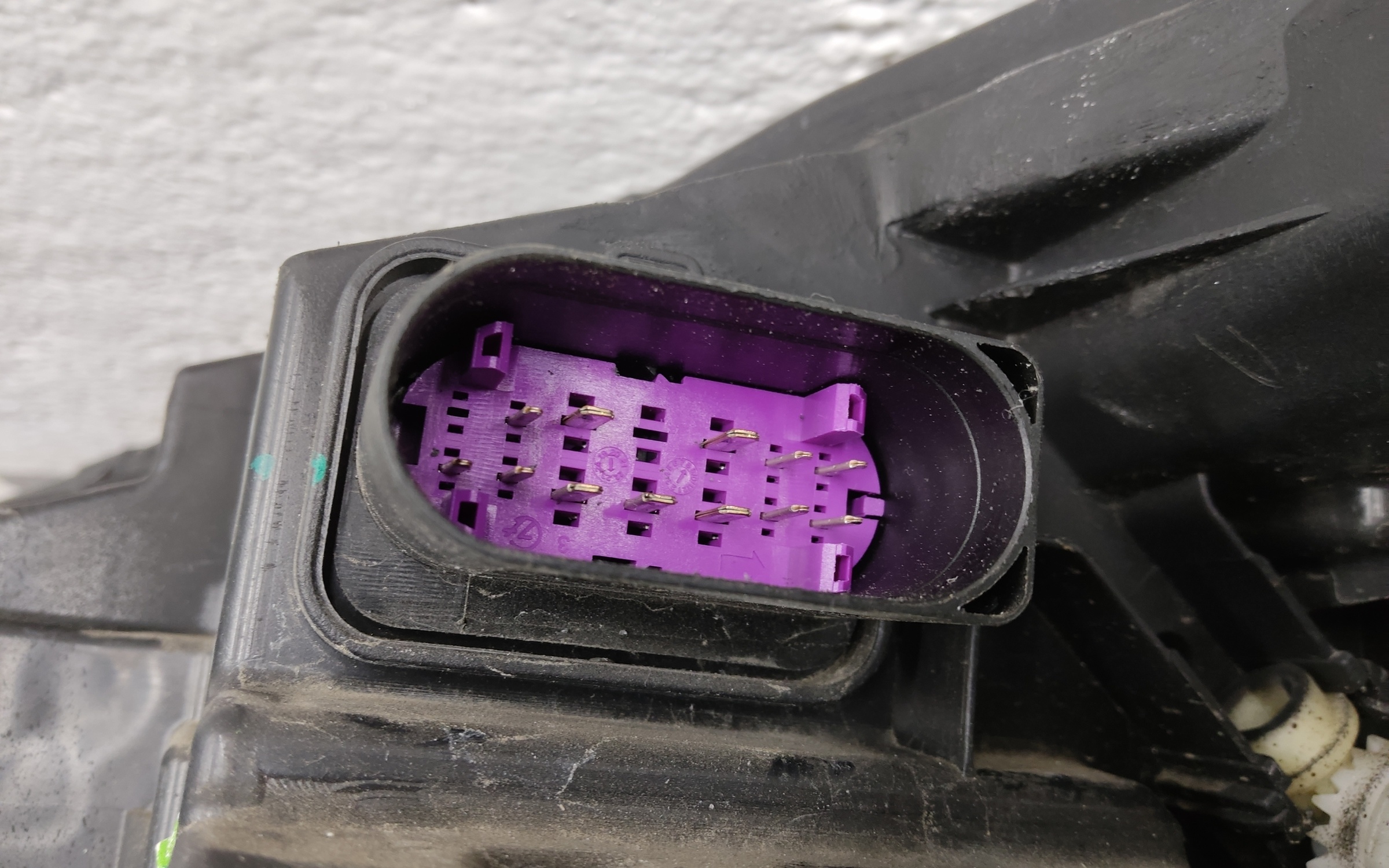 Фара передняя правая Jac J7 LED