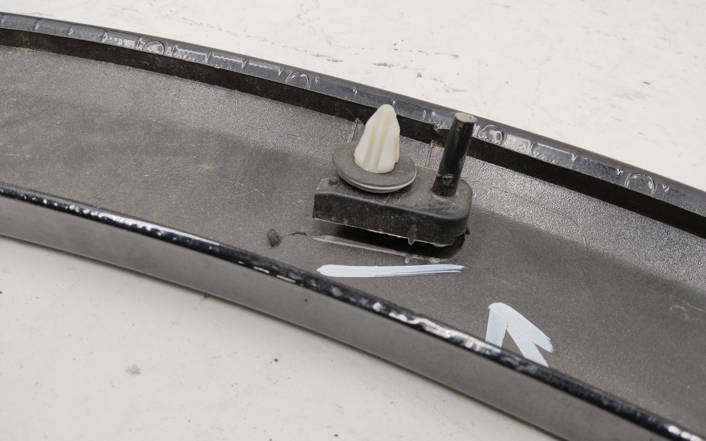 Накладка крыла переднего левого Geely Tugella 1