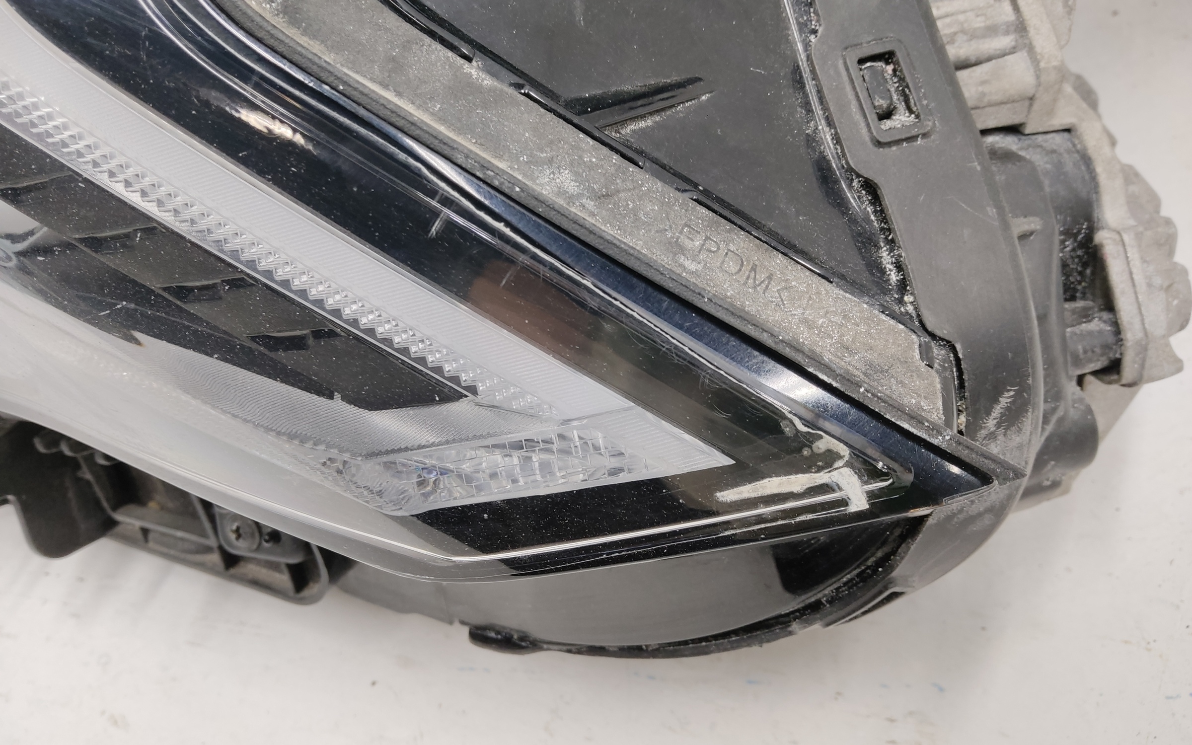 Фара передняя левая Kia K5 3 LED