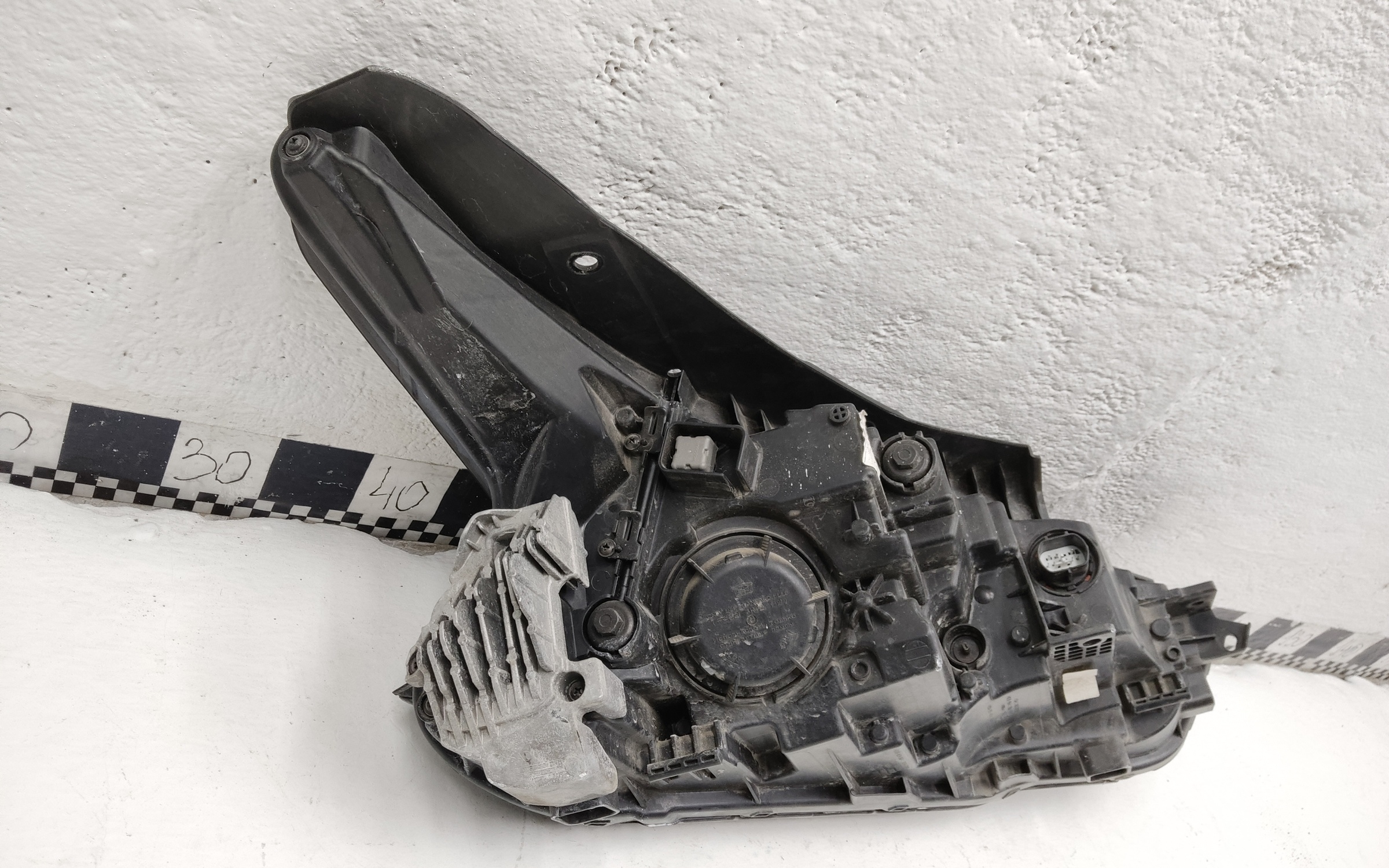 Фара передняя левая Kia K5 3 LED