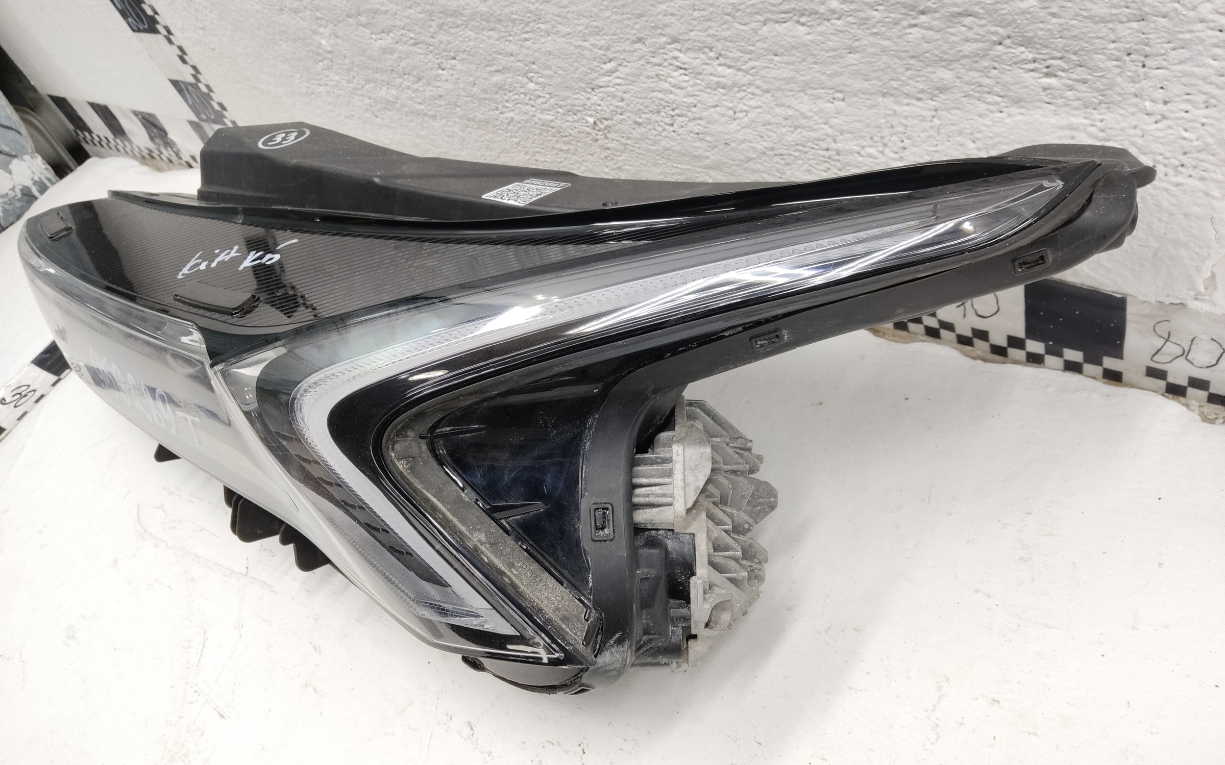 Фара передняя левая Kia K5 3 LED