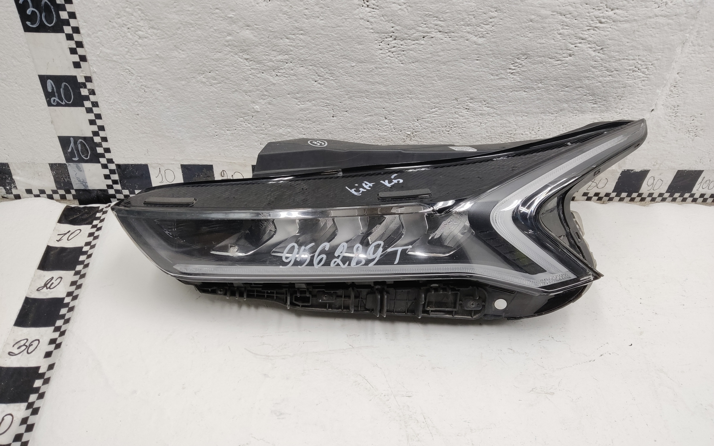 Фара передняя левая Kia K5 3 LED