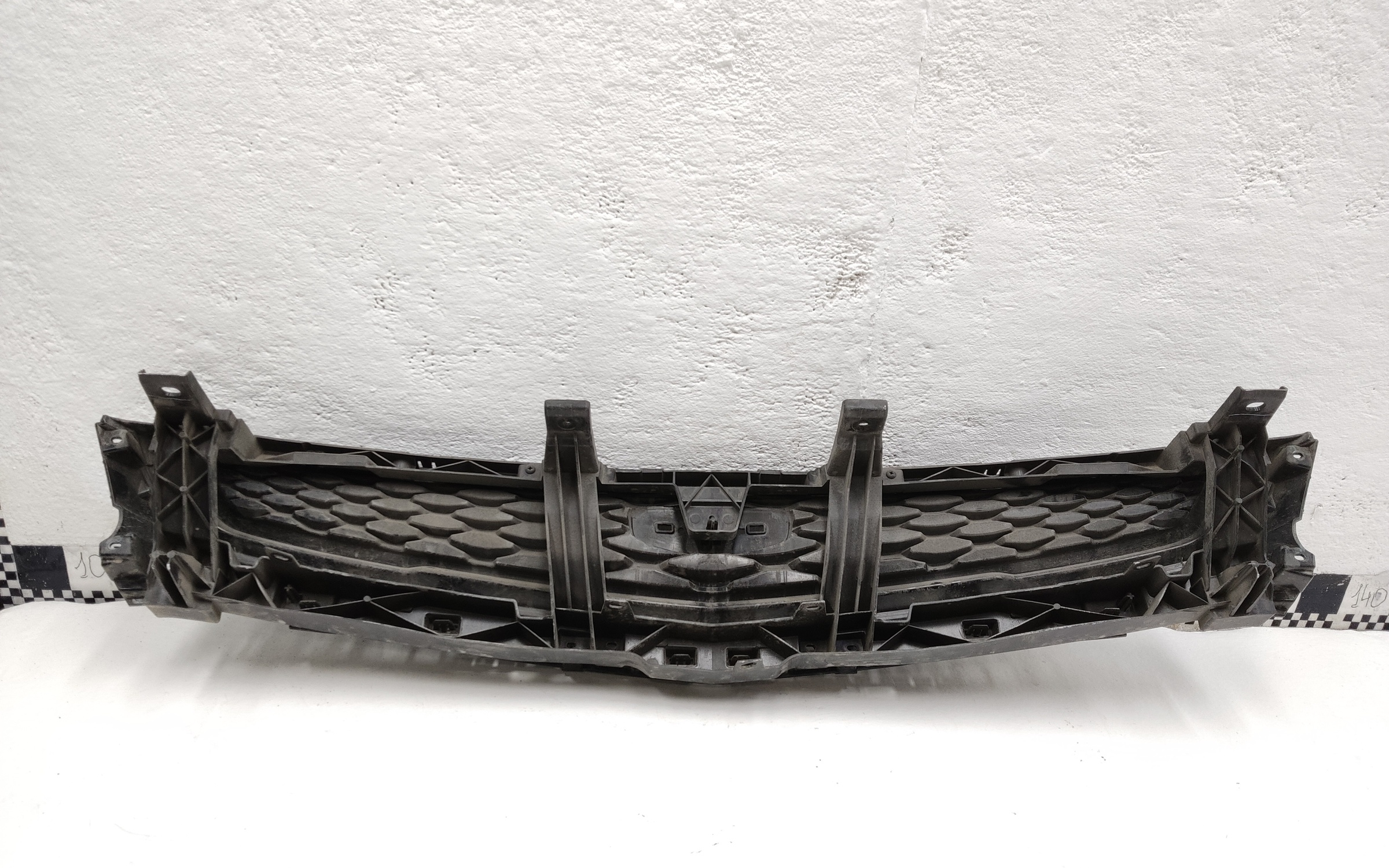 Решетка радиатора Geely Tugella 1 Restail