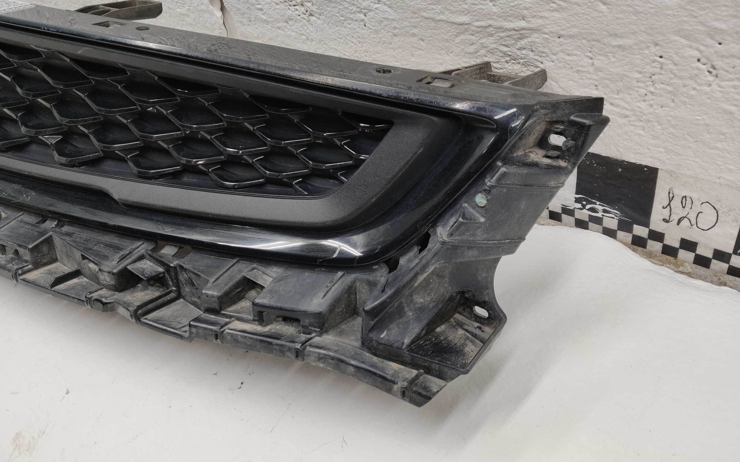 Решетка радиатора Geely Tugella 1 Restail