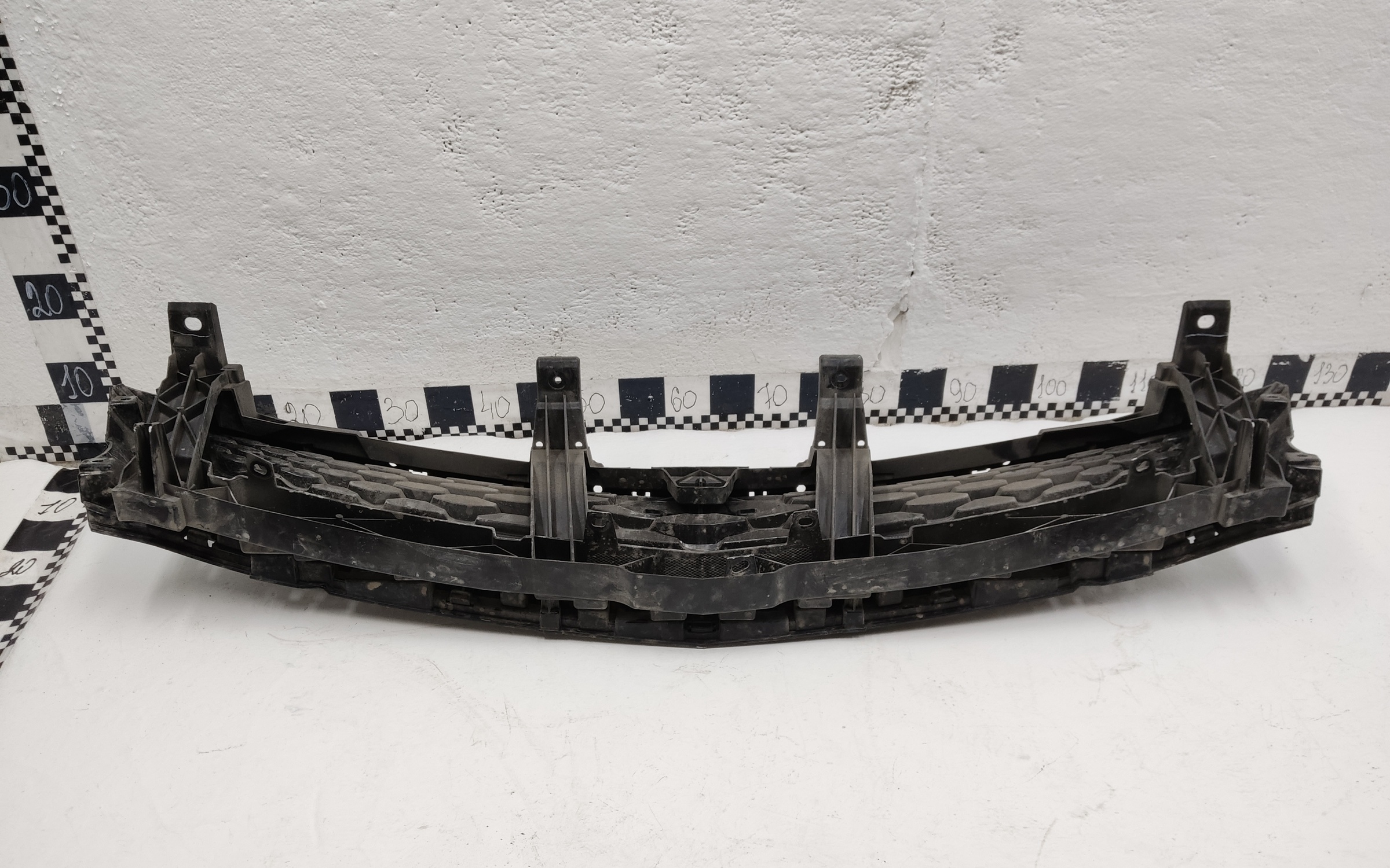 Решетка радиатора Geely Tugella 1 Restail