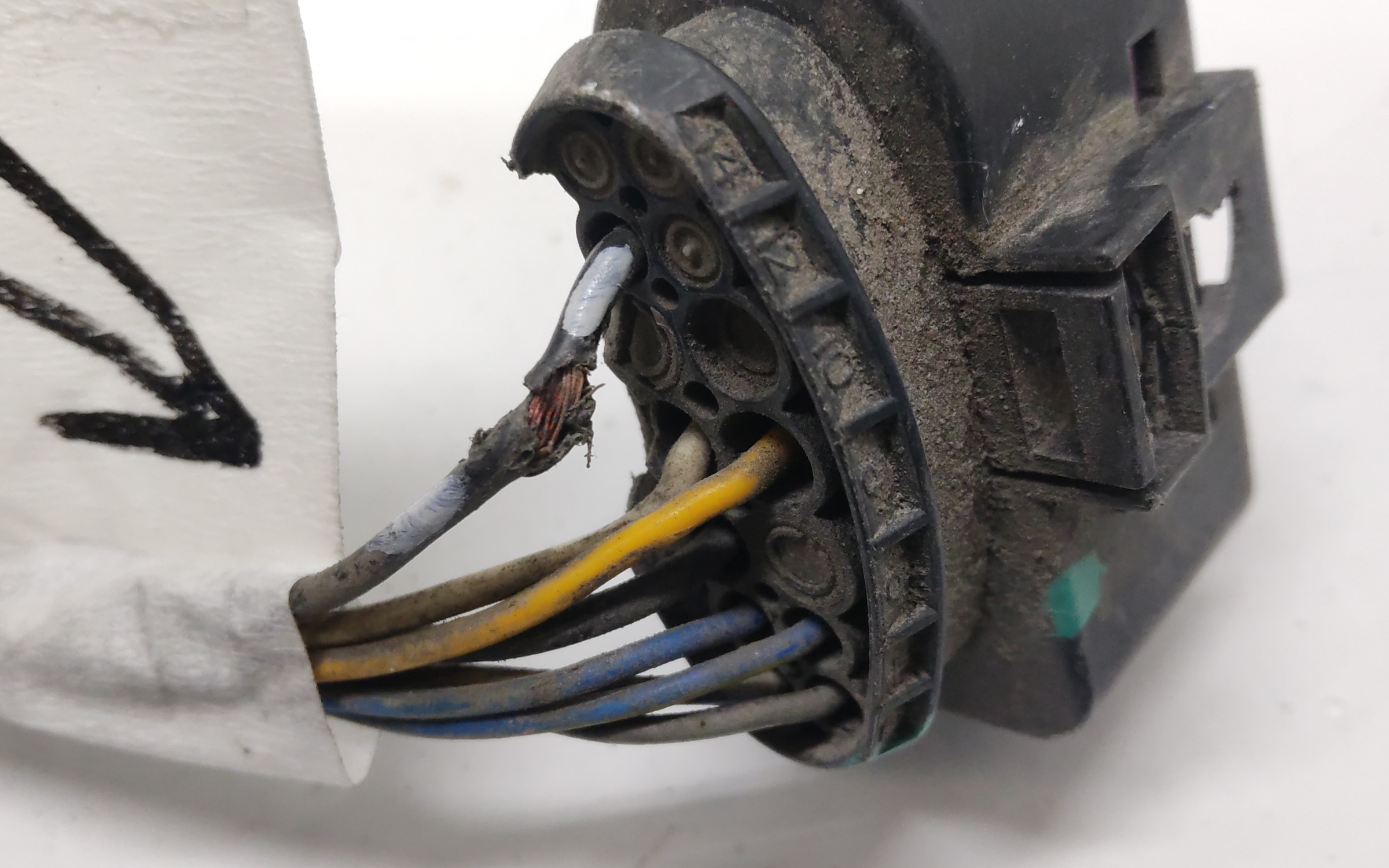 Проводка моторного отсека Geely Coolray