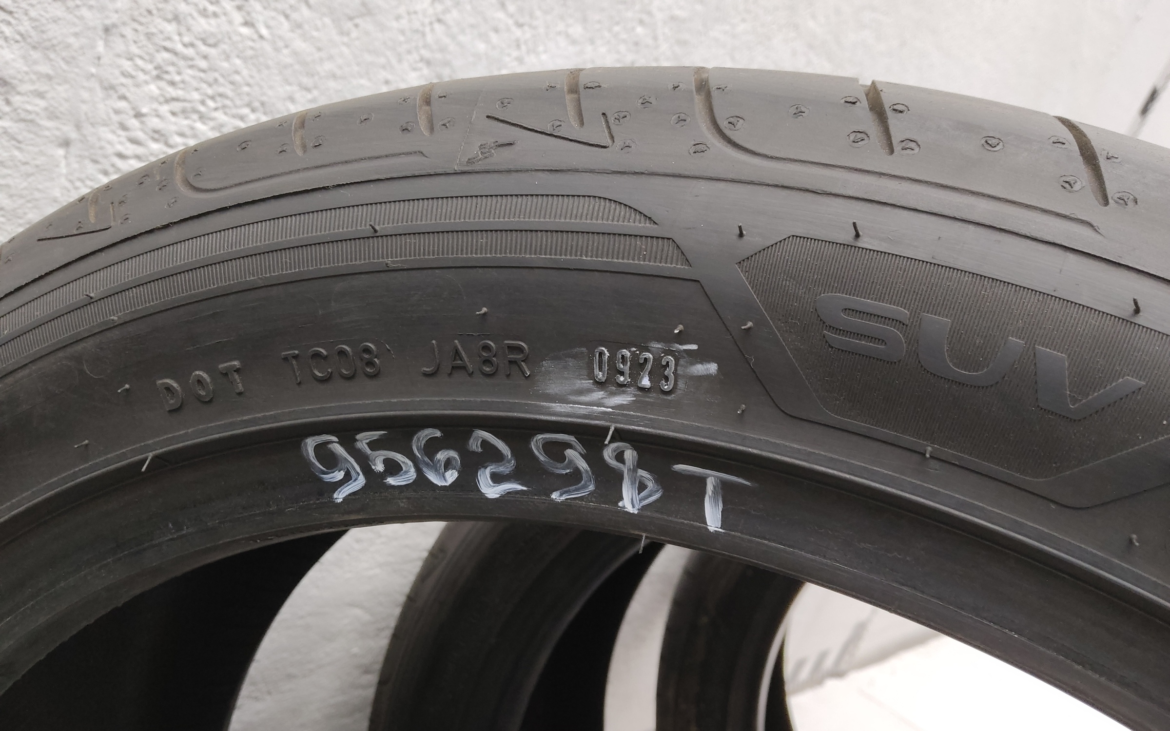 Комплект летних шин Goodyear Eagle Asymmetric 3 245/45 R20 99V SUV