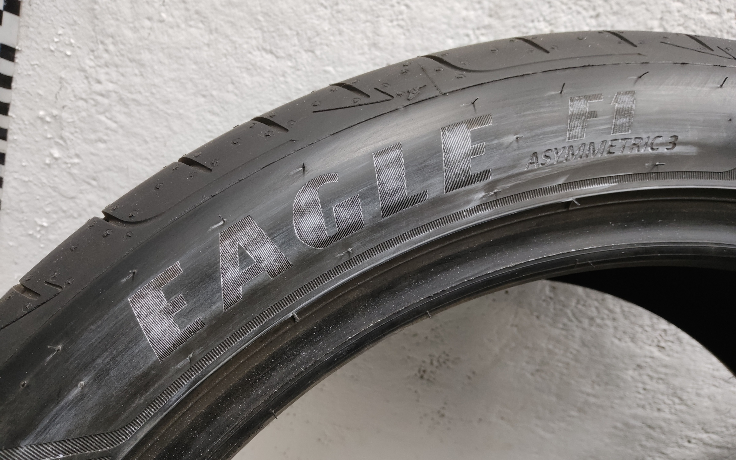 Комплект летних шин Goodyear Eagle Asymmetric 3 245/45 R20 99V SUV