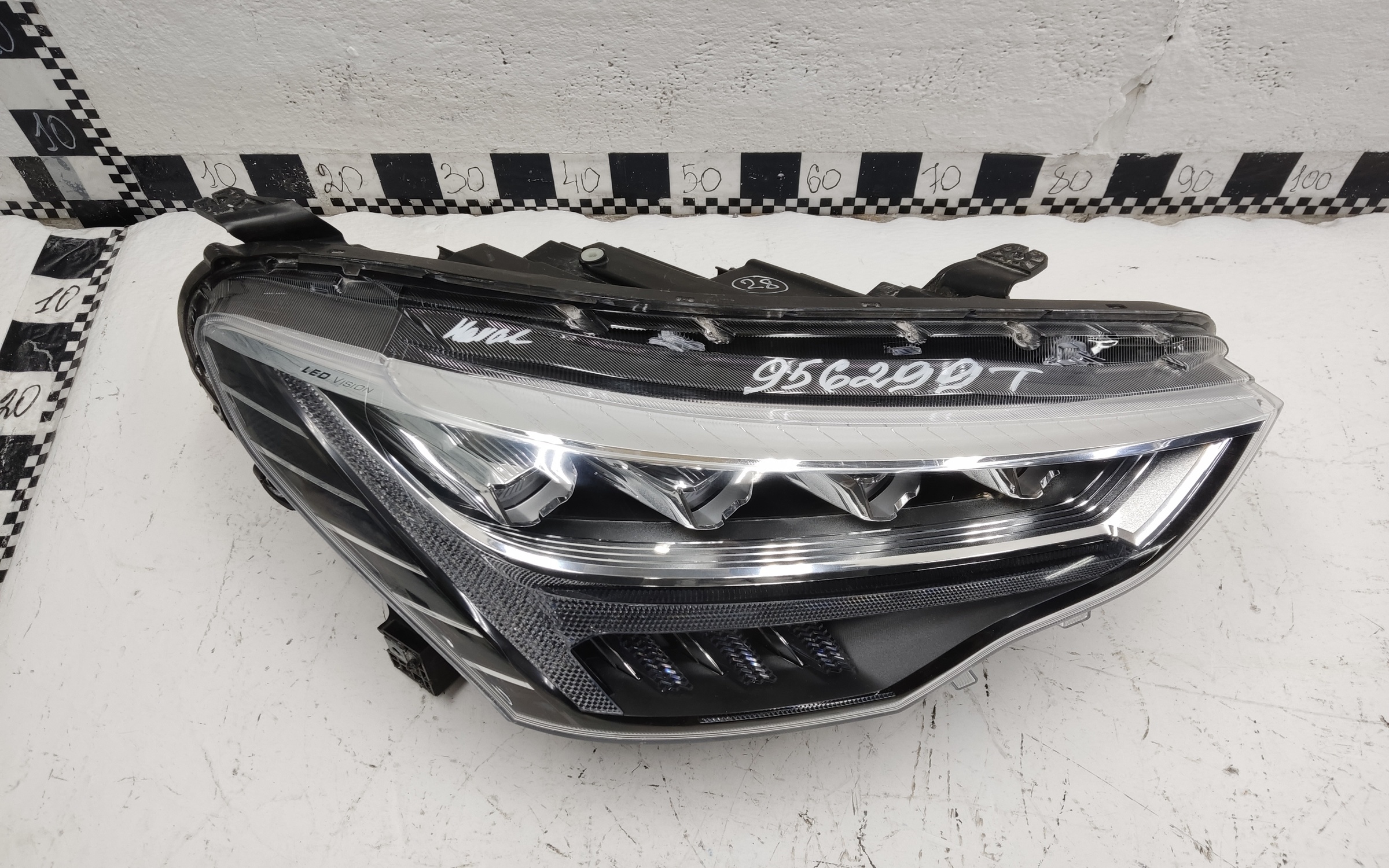 Фара передняя правая Haval Jolion LED