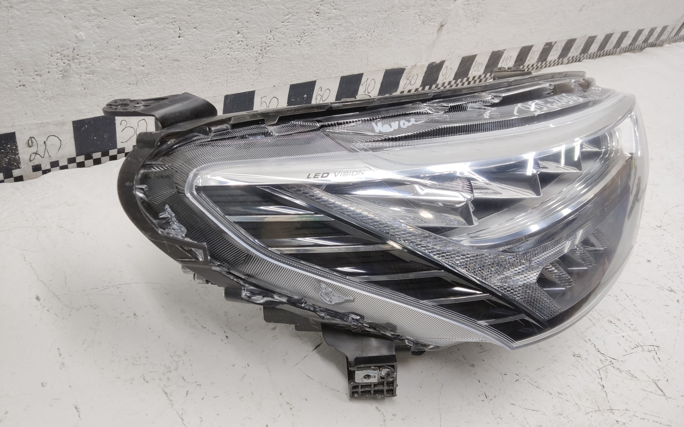 Фара передняя правая Haval Jolion LED