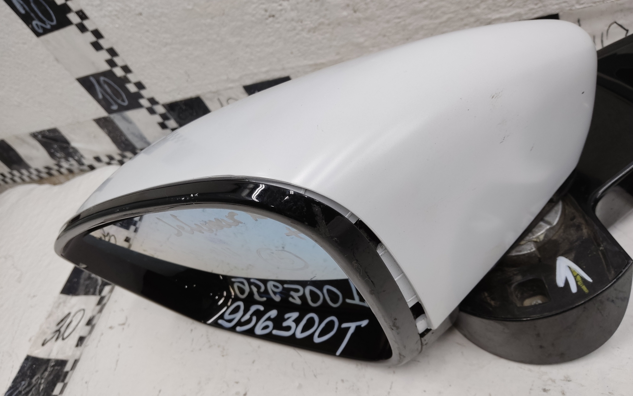 Зеркало левое Jetour X70 Plus Restail 17+1 контакт