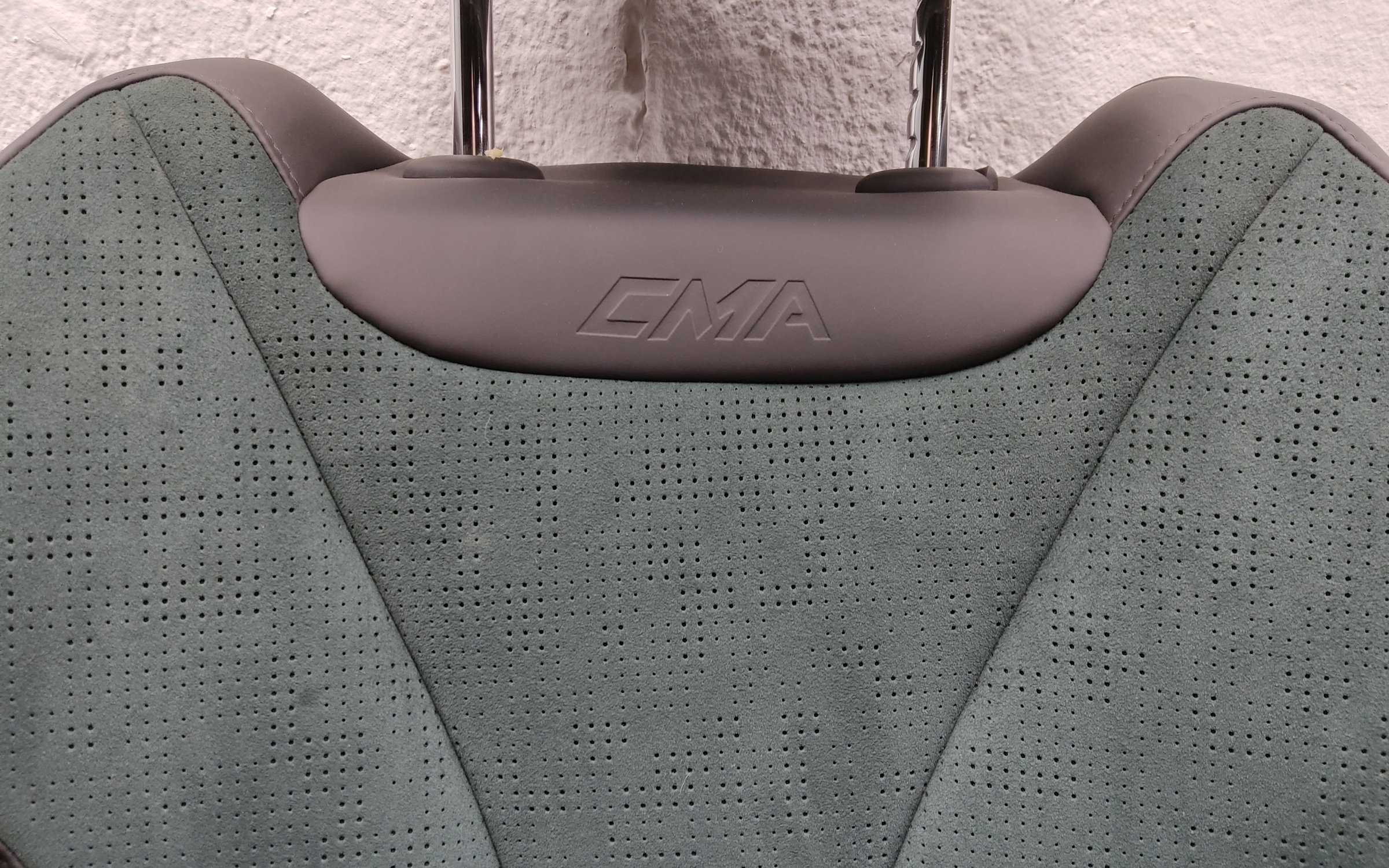 Сиденье переднее левое Geely Monjaro зеленые вставки