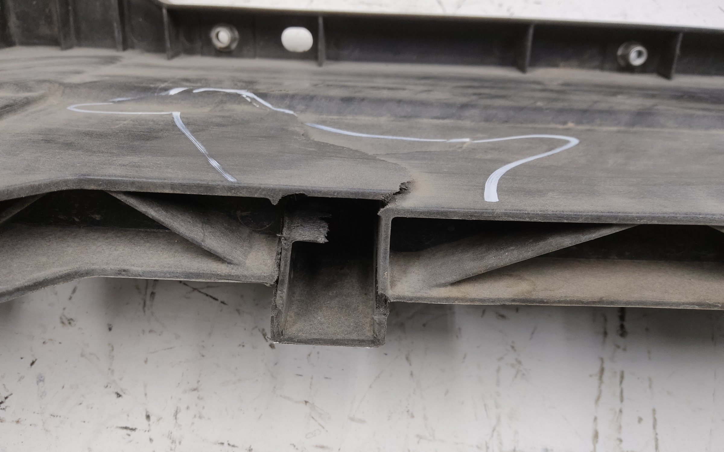 Панель передняя FAW Bestune B70