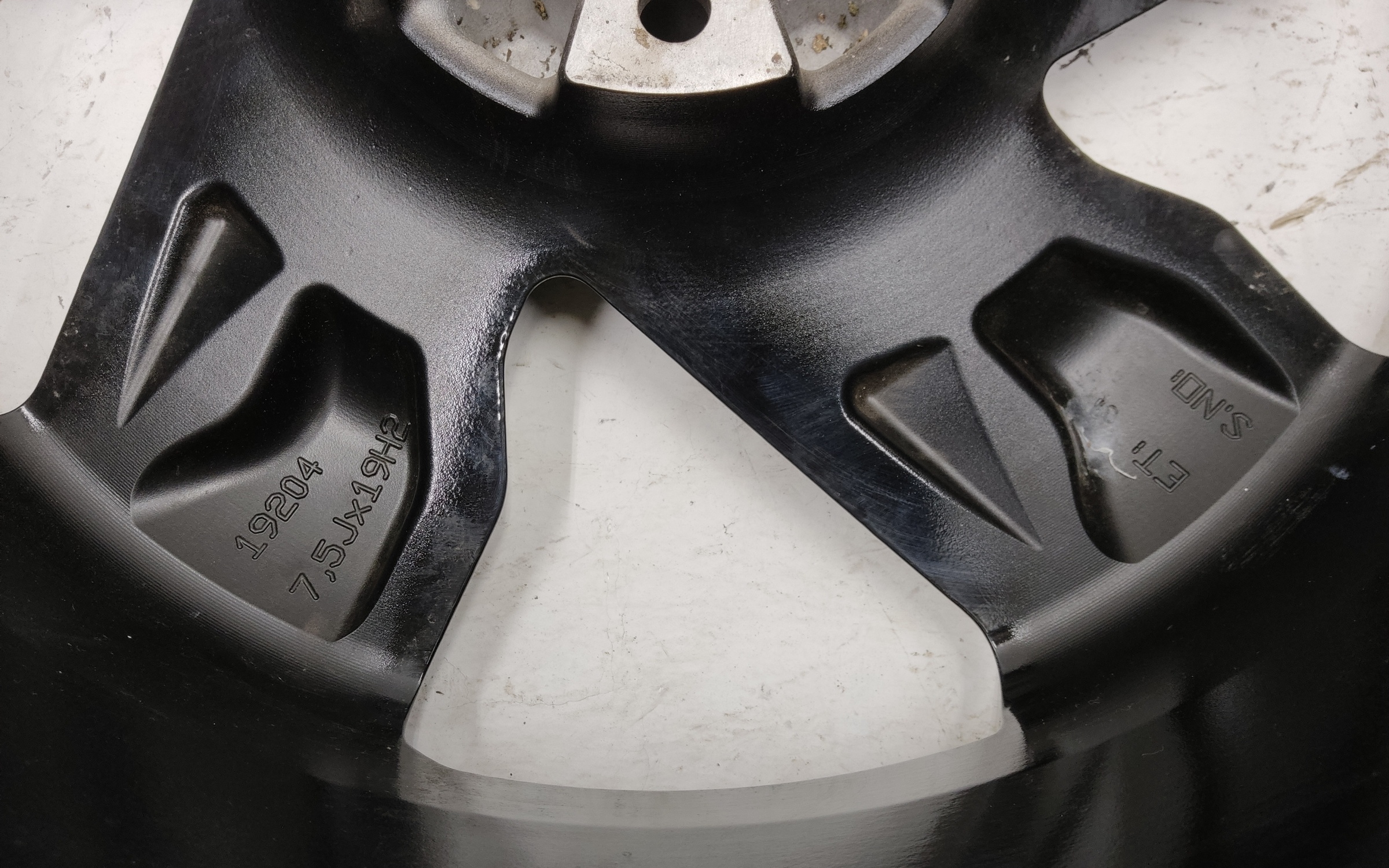 Диск колеса литой Kia Sorento 4 R19 " Replay "