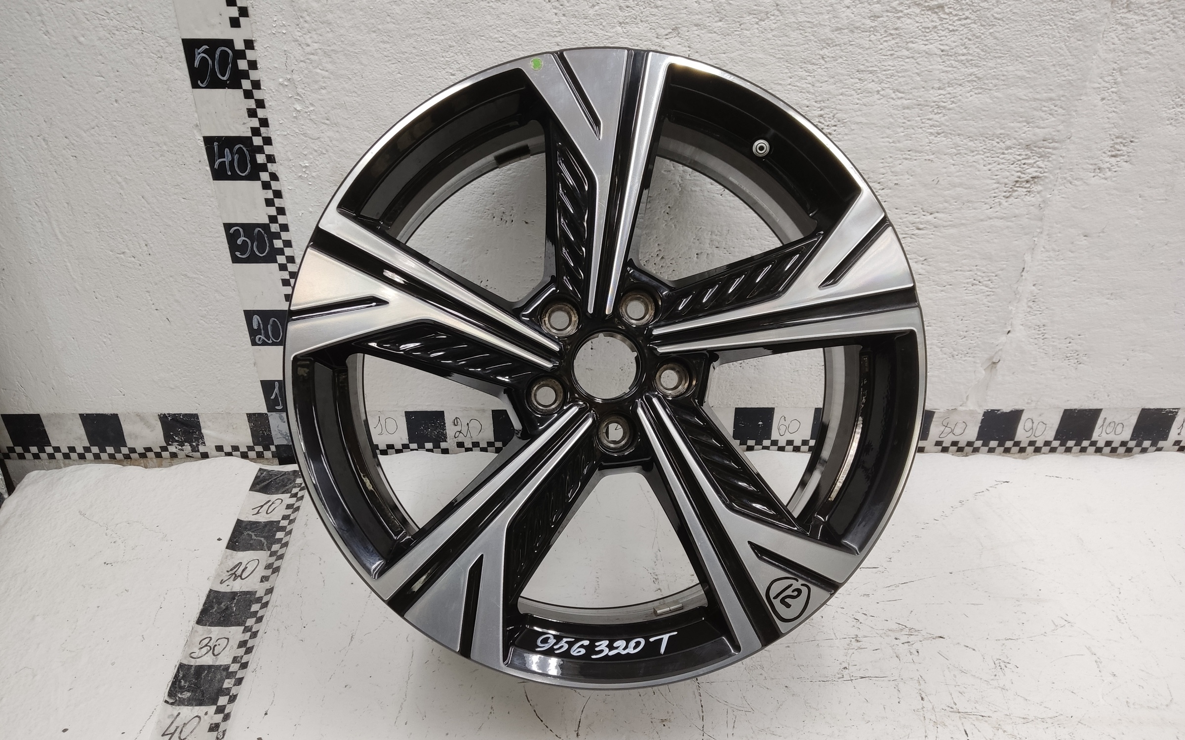 Диск колеса литой Geely Cityray R19