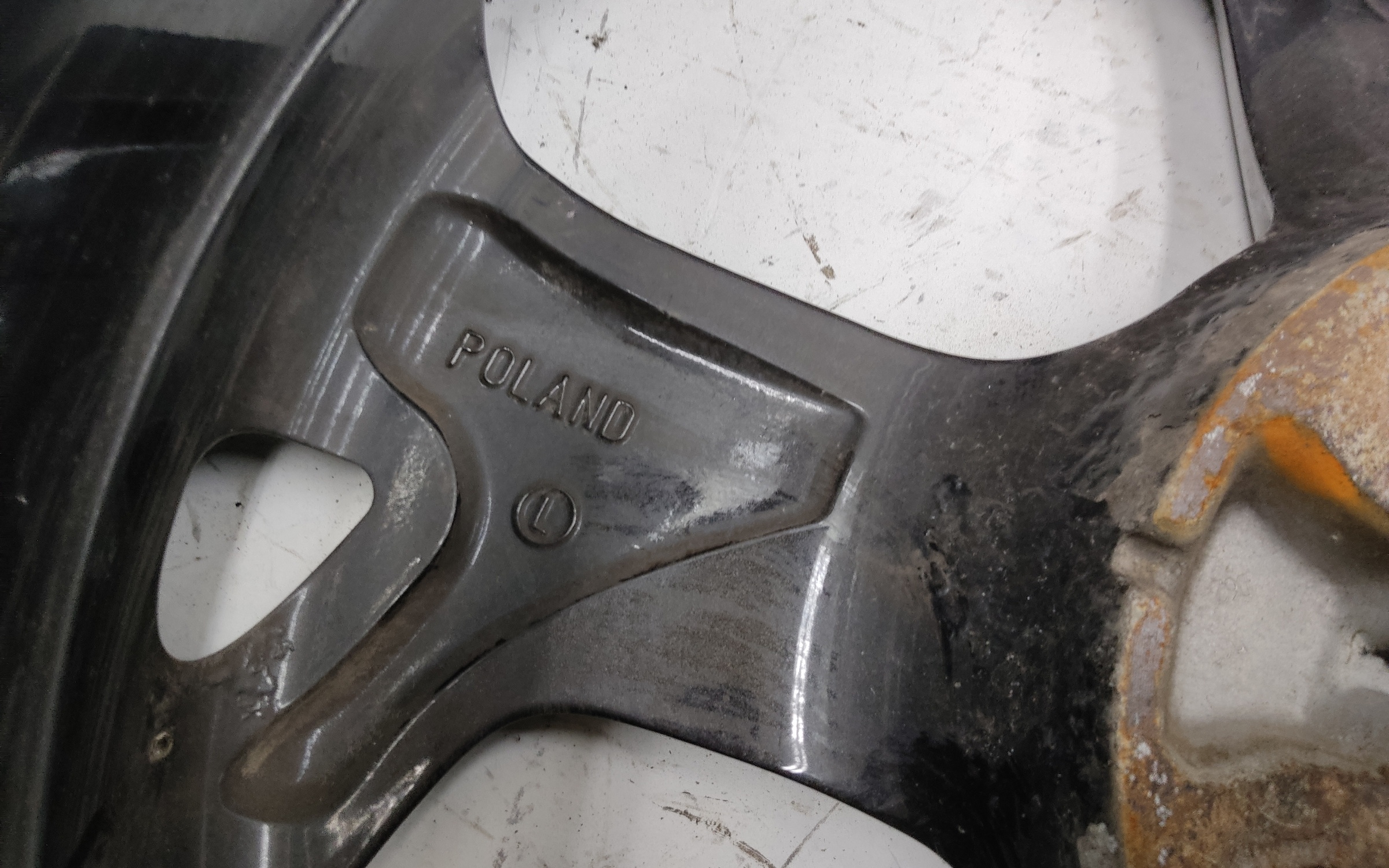 Диск колеса литой Kia Sportage 4 R17