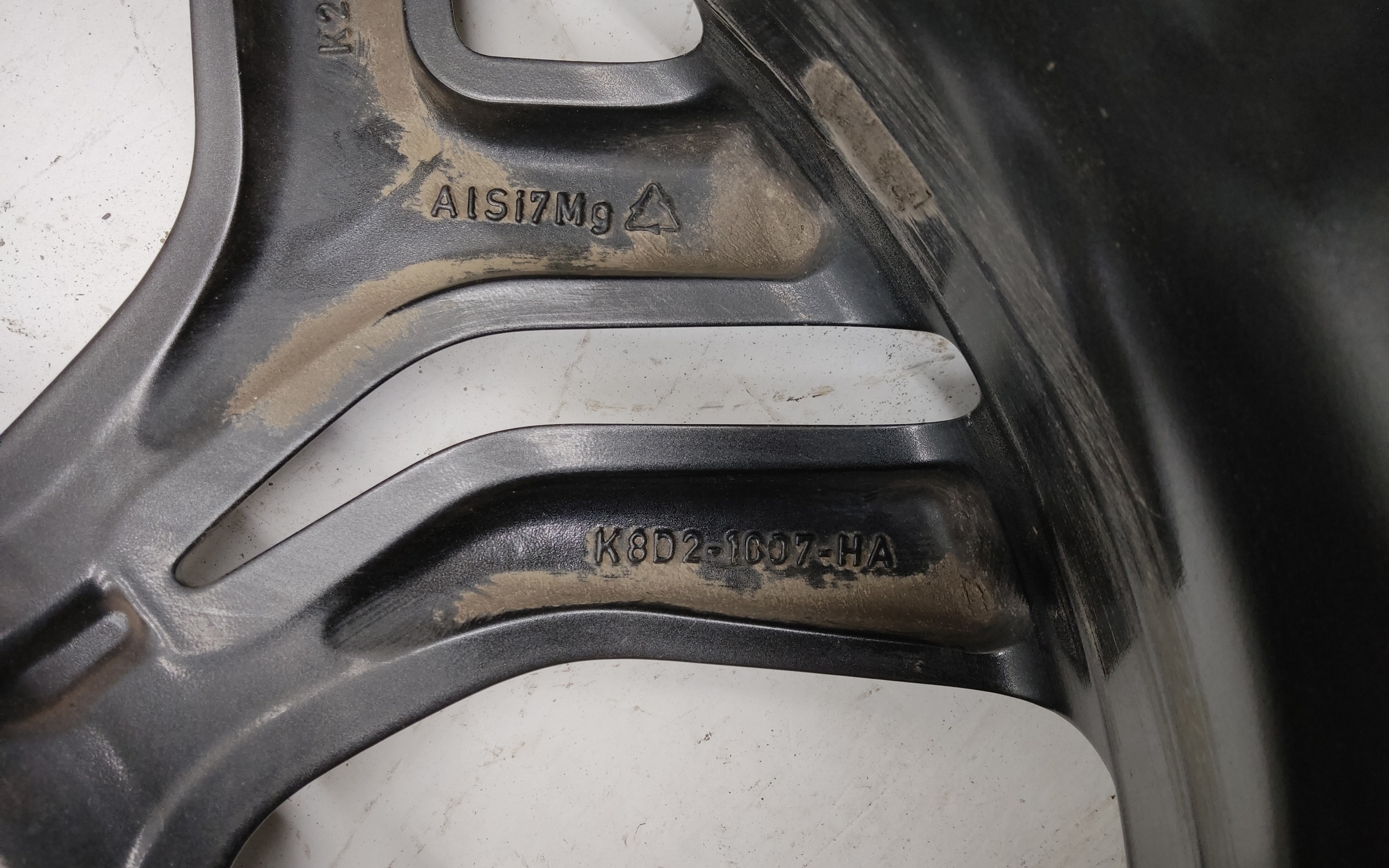 Диск колеса литой Land Rover Range Rover Evoque 2 R20