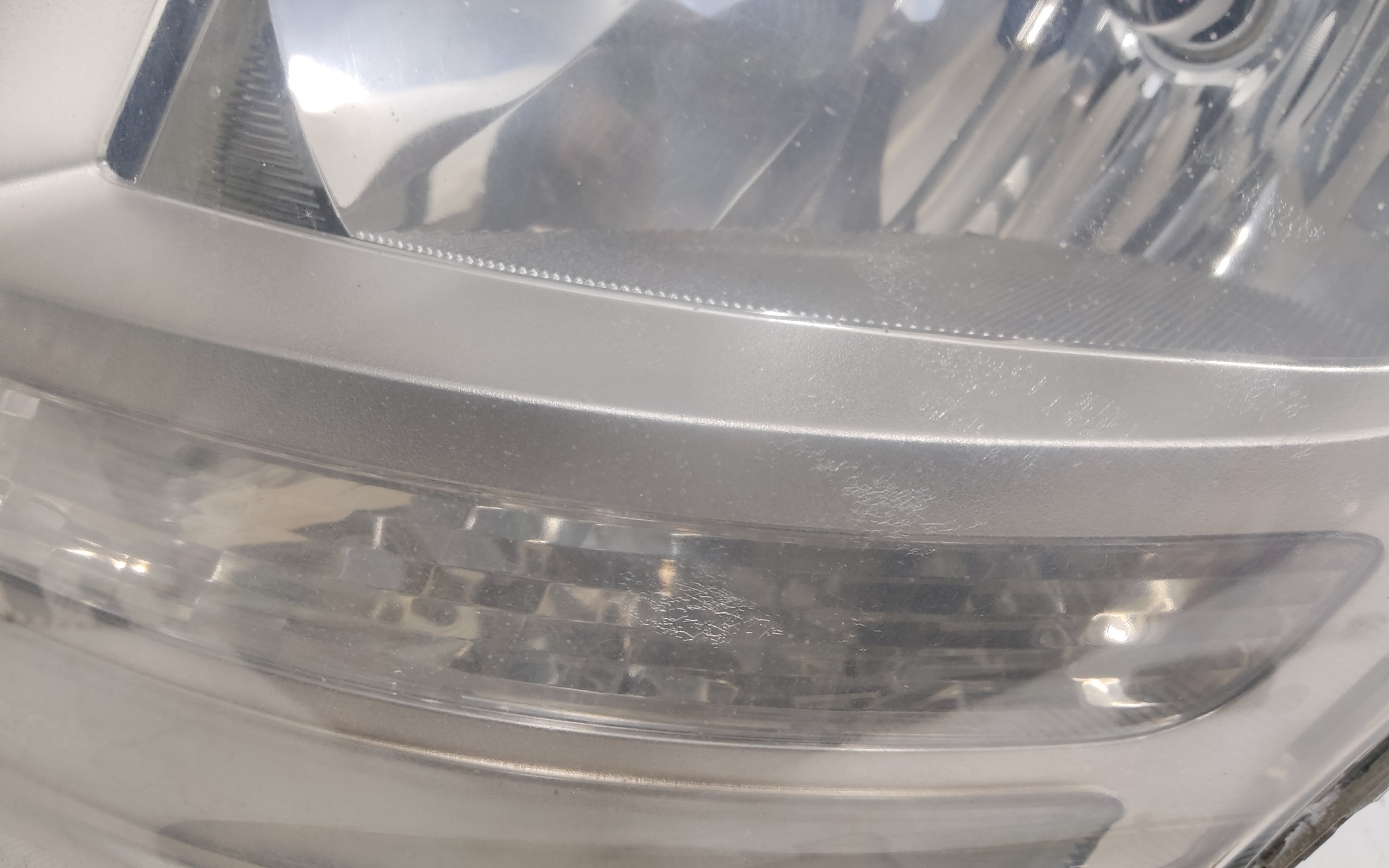 Фара передняя левая Volvo FH 4 галоген ДХО