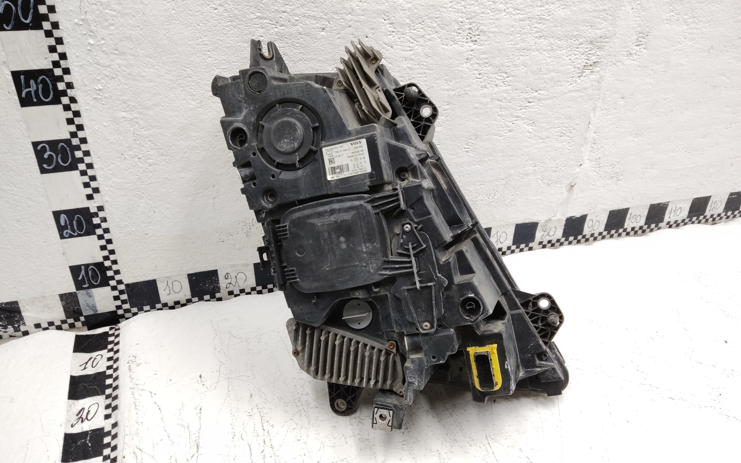 Фара передняя левая Volvo FH 4 галоген ДХО