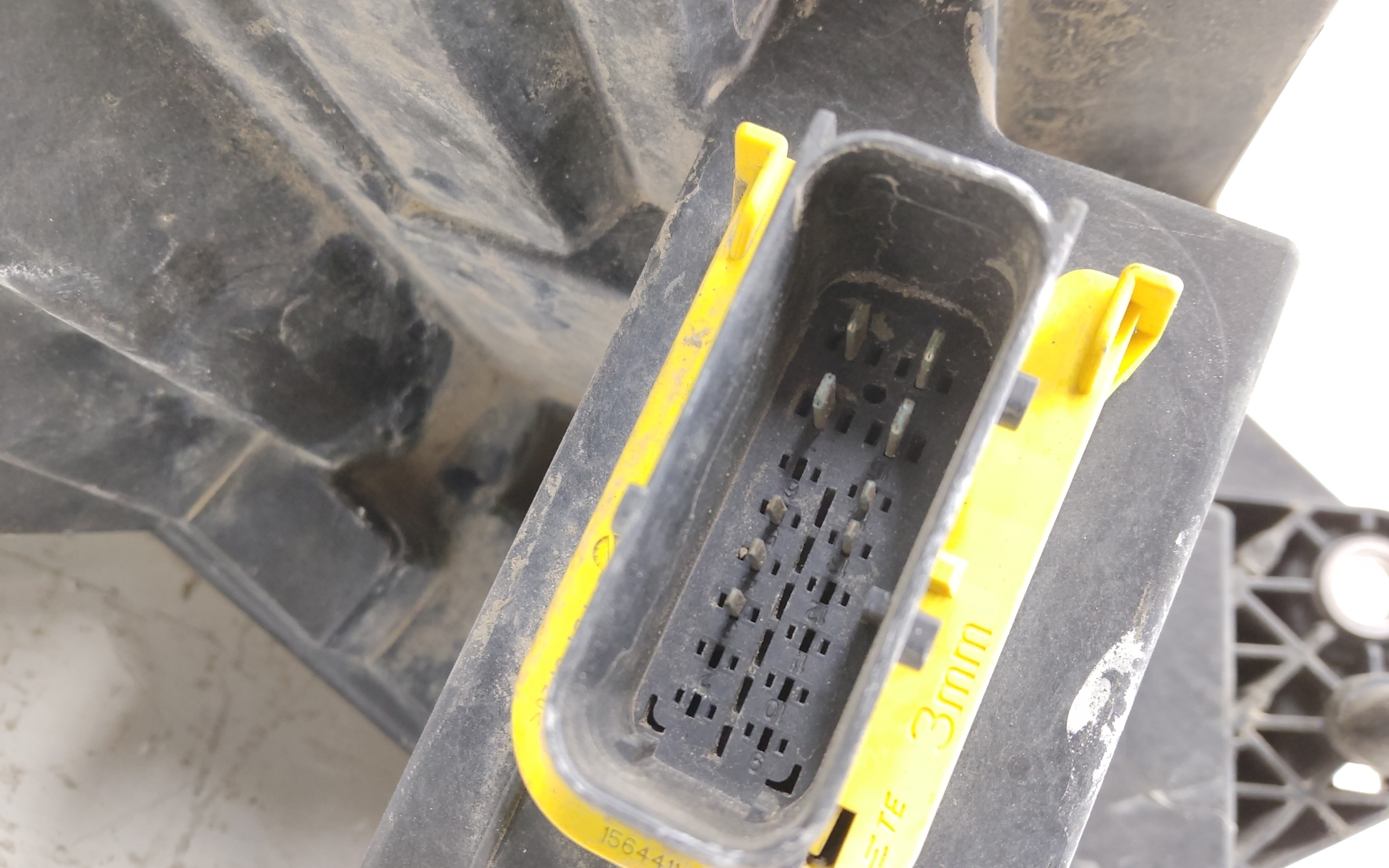 Фара передняя левая Volvo FH 4 галоген ДХО