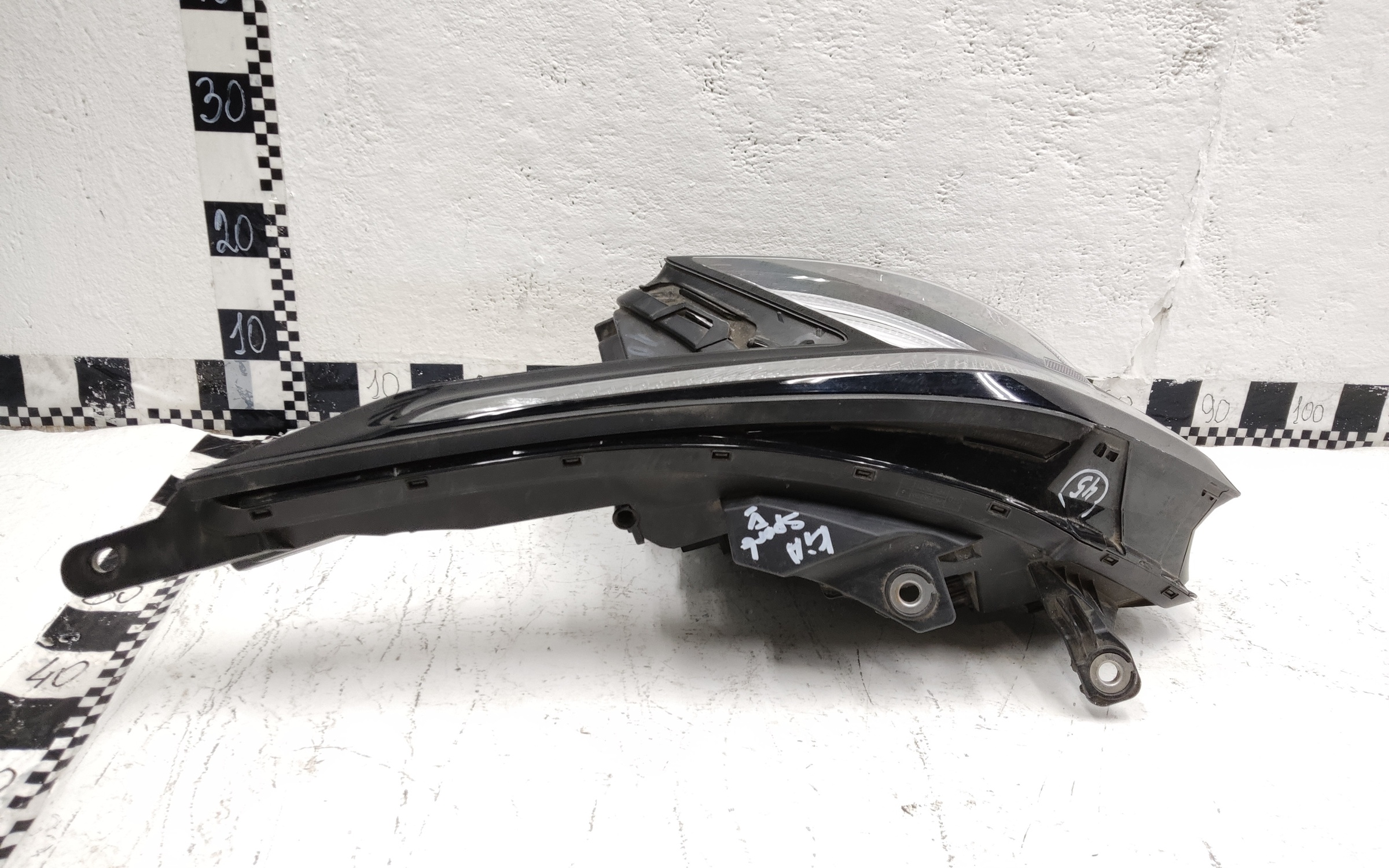 Фара передняя левая Kia Sportage 5 LED