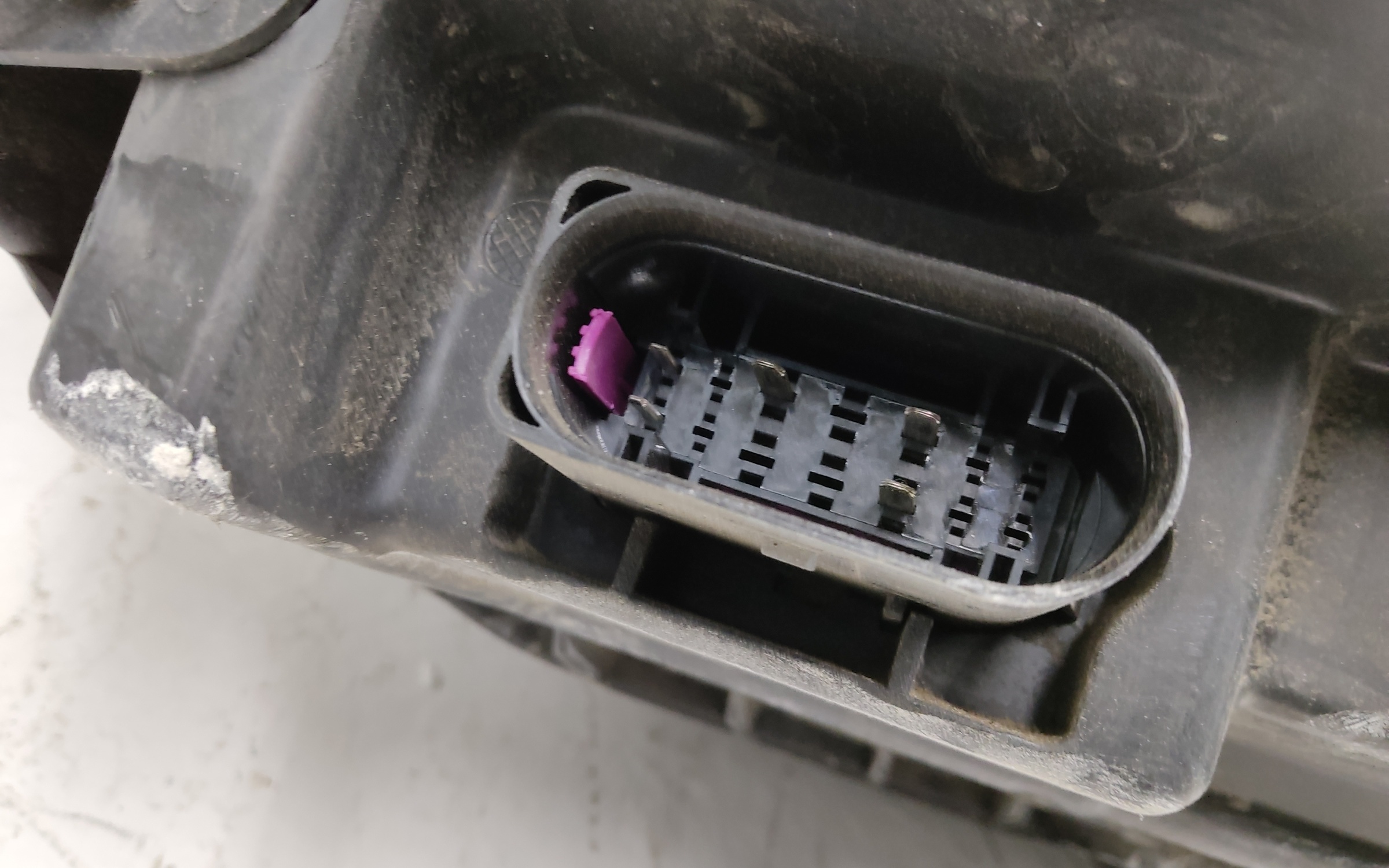 Фара передняя левая Volvo XC90 2 LED