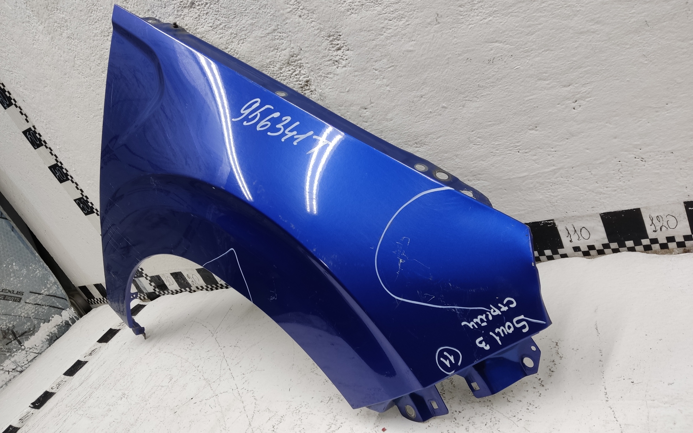 Крыло переднее правое KIA Soul 3