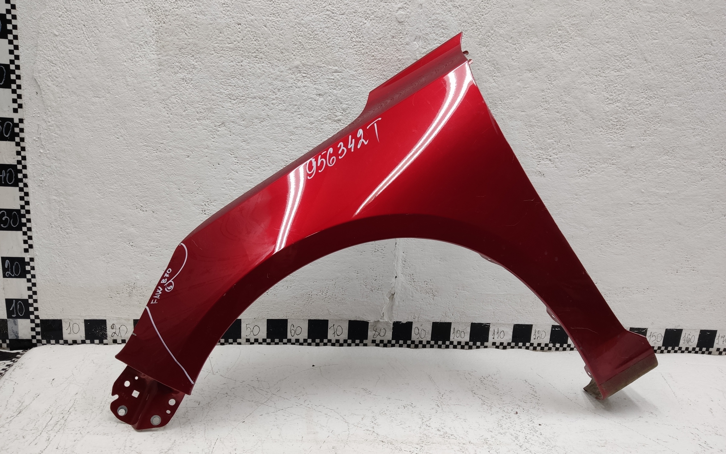 Крыло переднее левое FAW Bestune B70