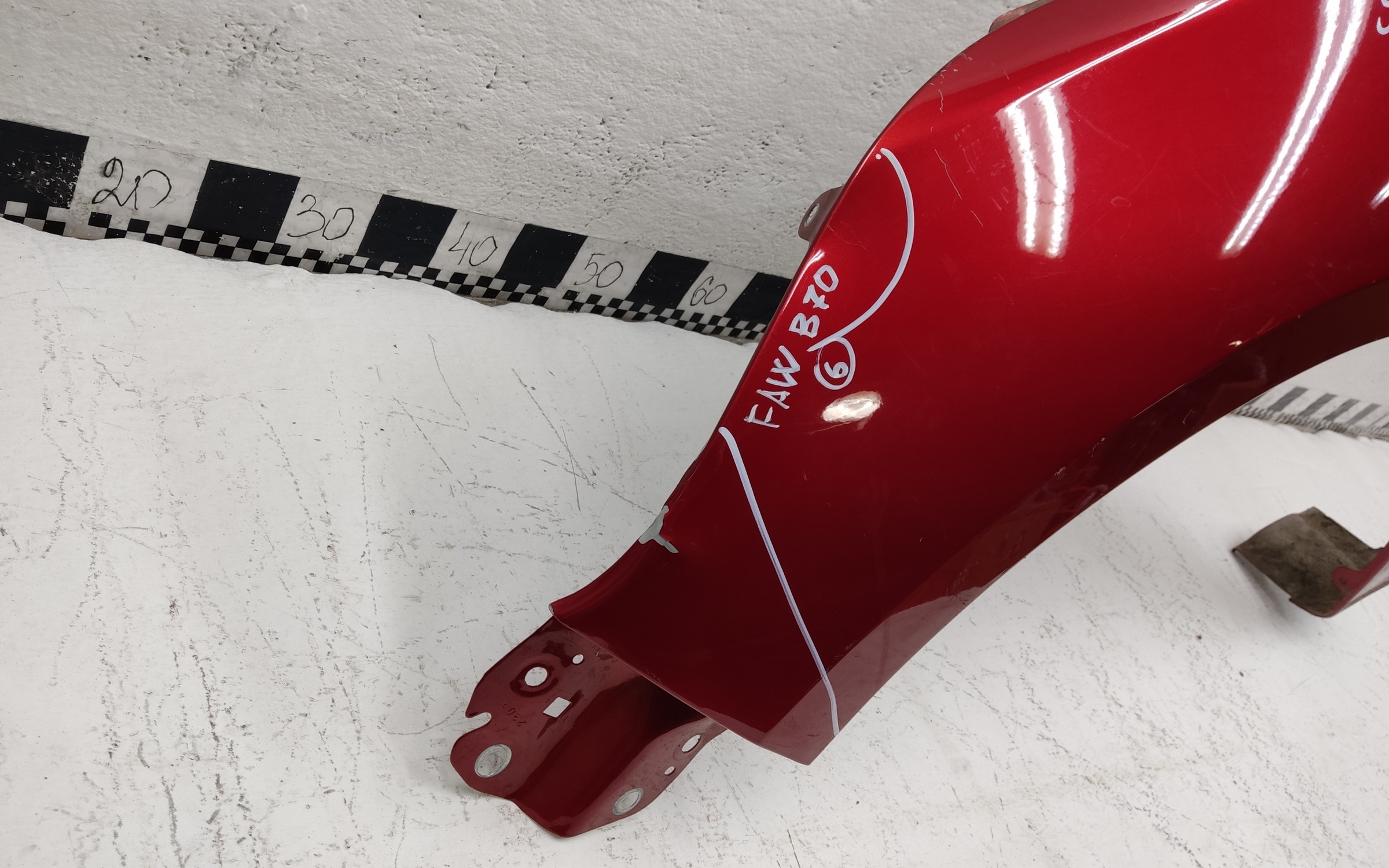 Крыло переднее левое FAW Bestune B70