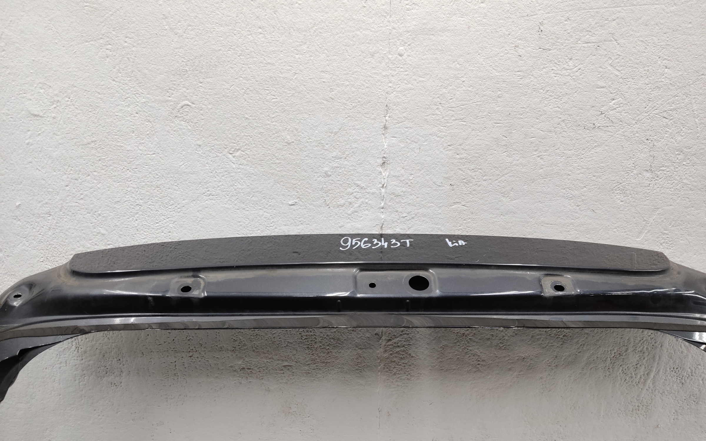 Крышка багажника Kia Sorento 3