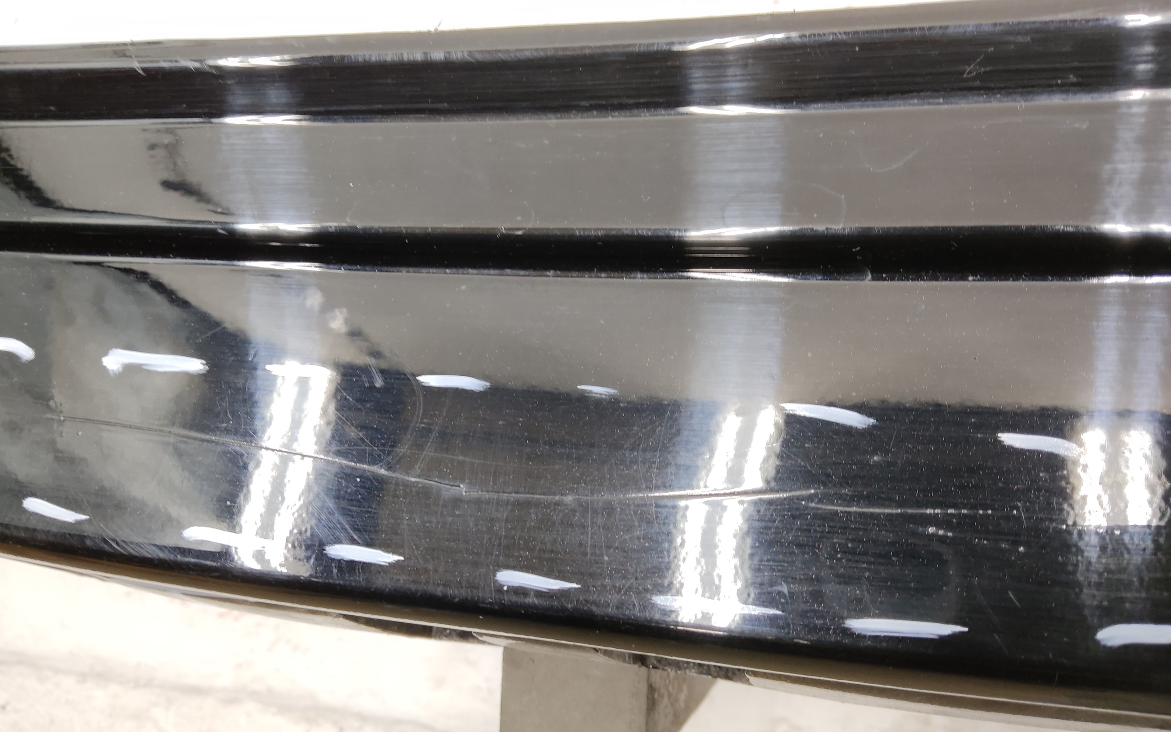 Бампер задний Kia Carnival 4