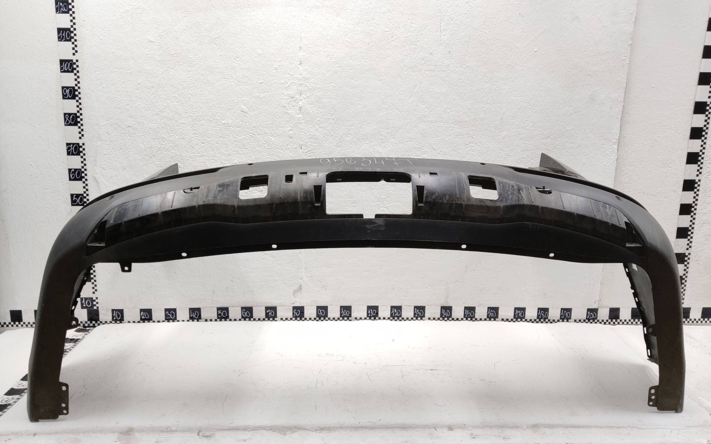 Бампер задний Kia Carnival 4