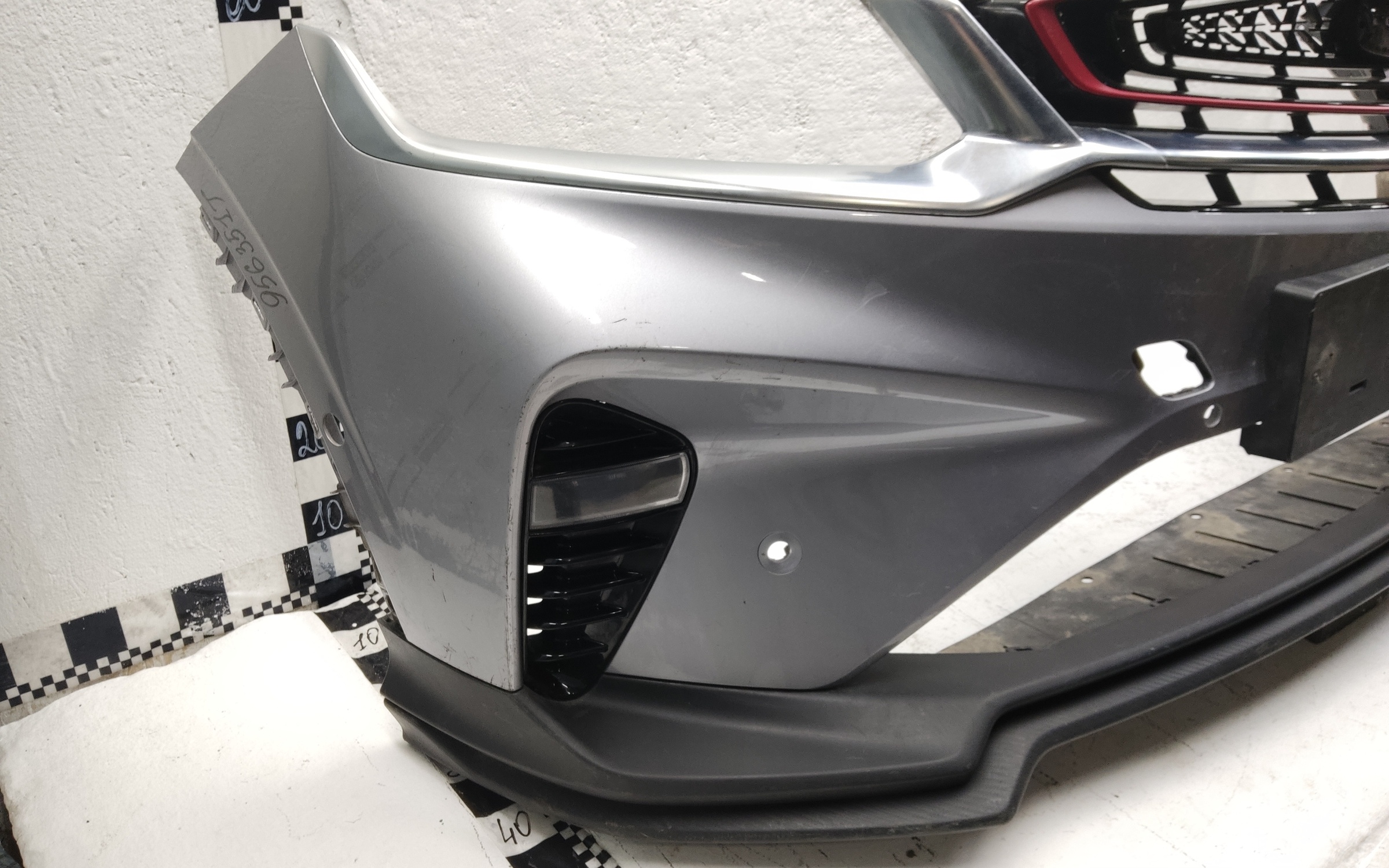 Бампер передний Geely Coolray под парктроник