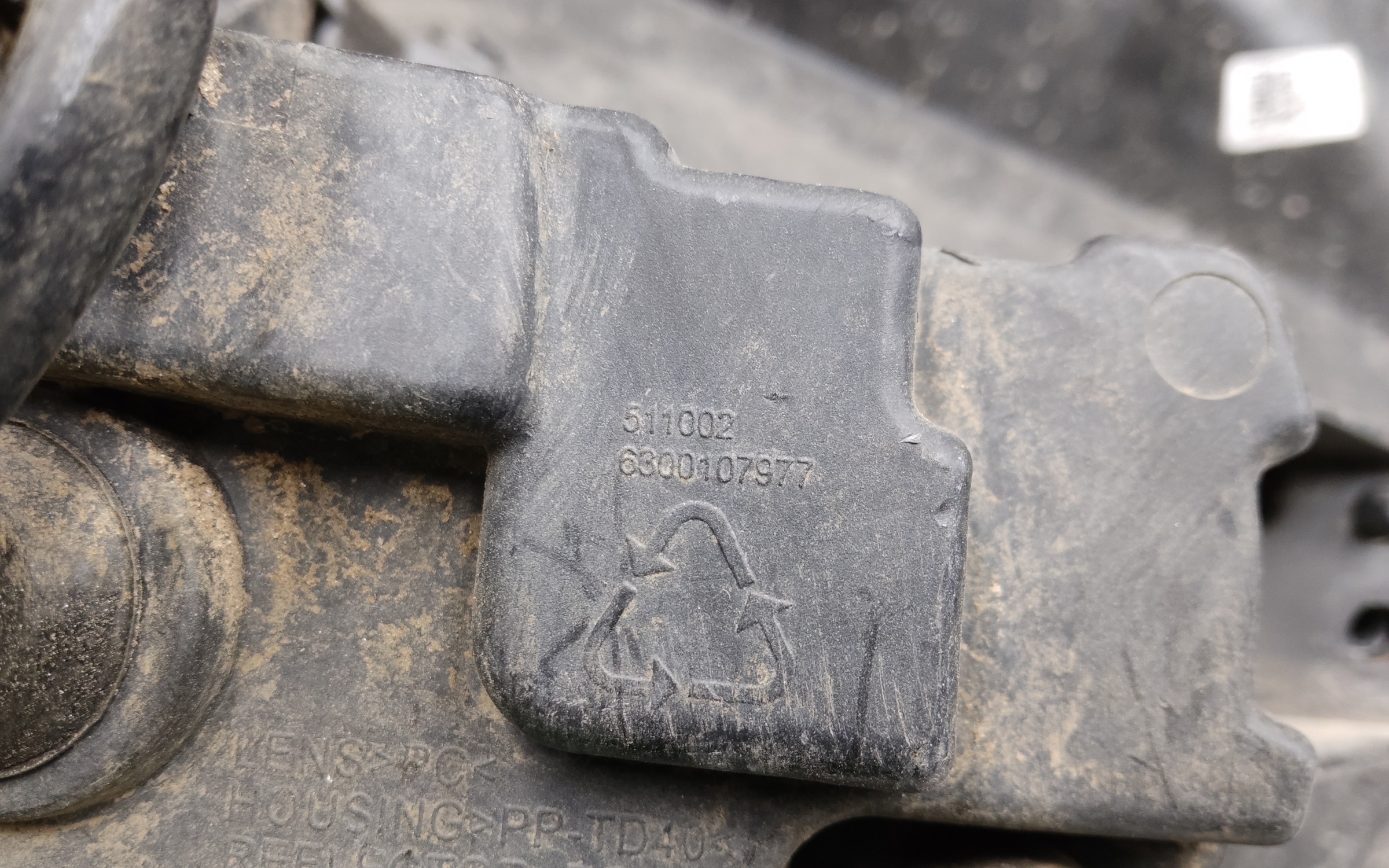 Бампер передний Geely Coolray под парктроник