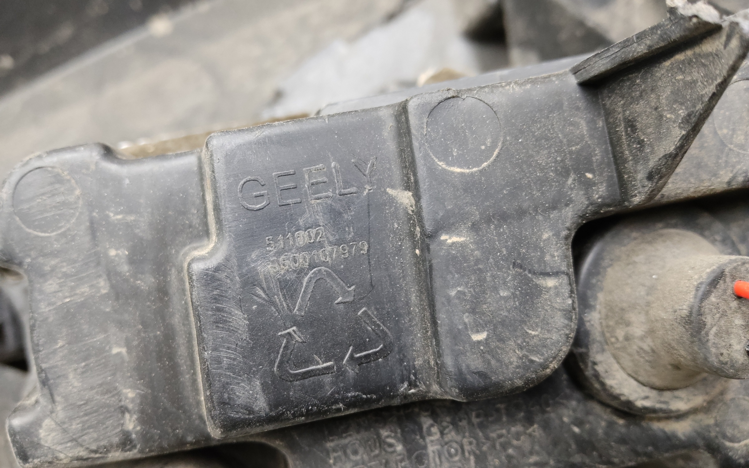 Бампер передний Geely Coolray под парктроник