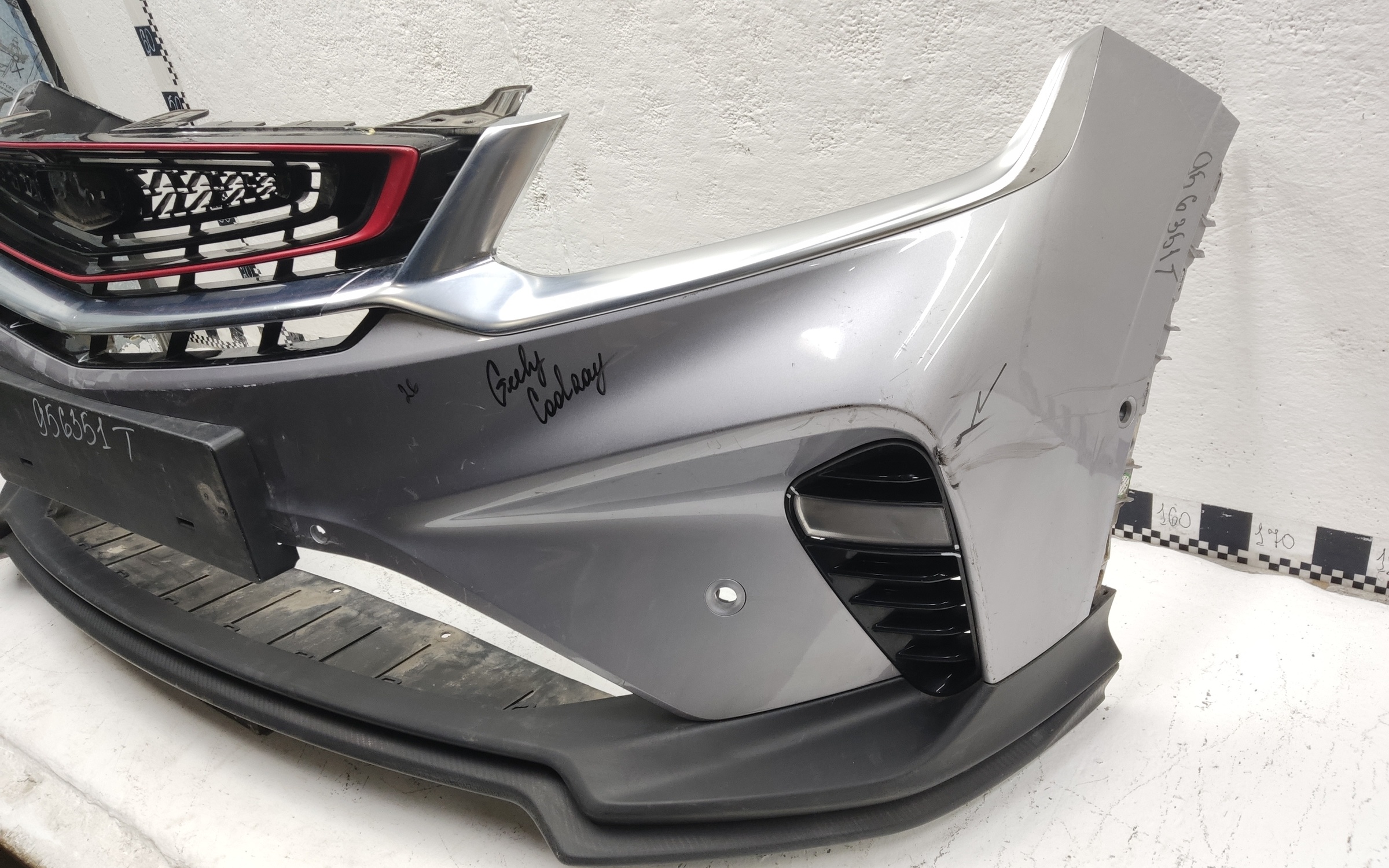 Бампер передний Geely Coolray под парктроник