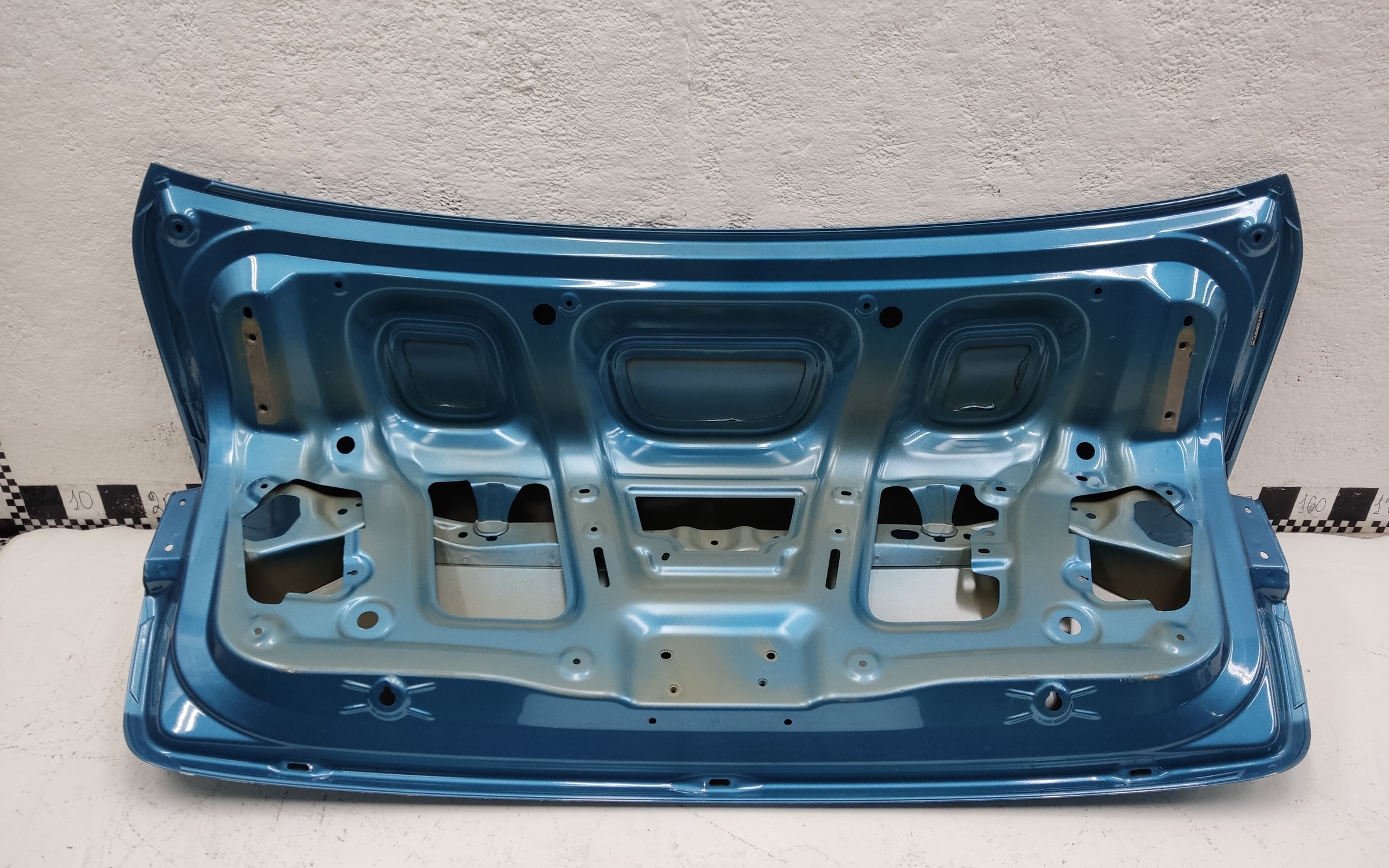 Крышка багажника Geely Emgrand 2